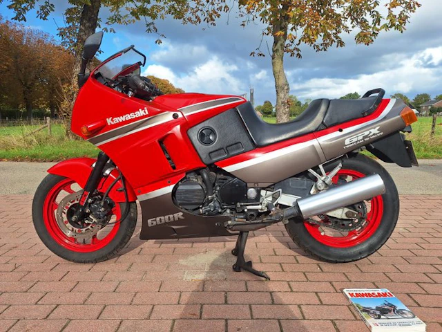 Kawasaki - GPX 600 R - NO RESERVE - 600 cc - 1991