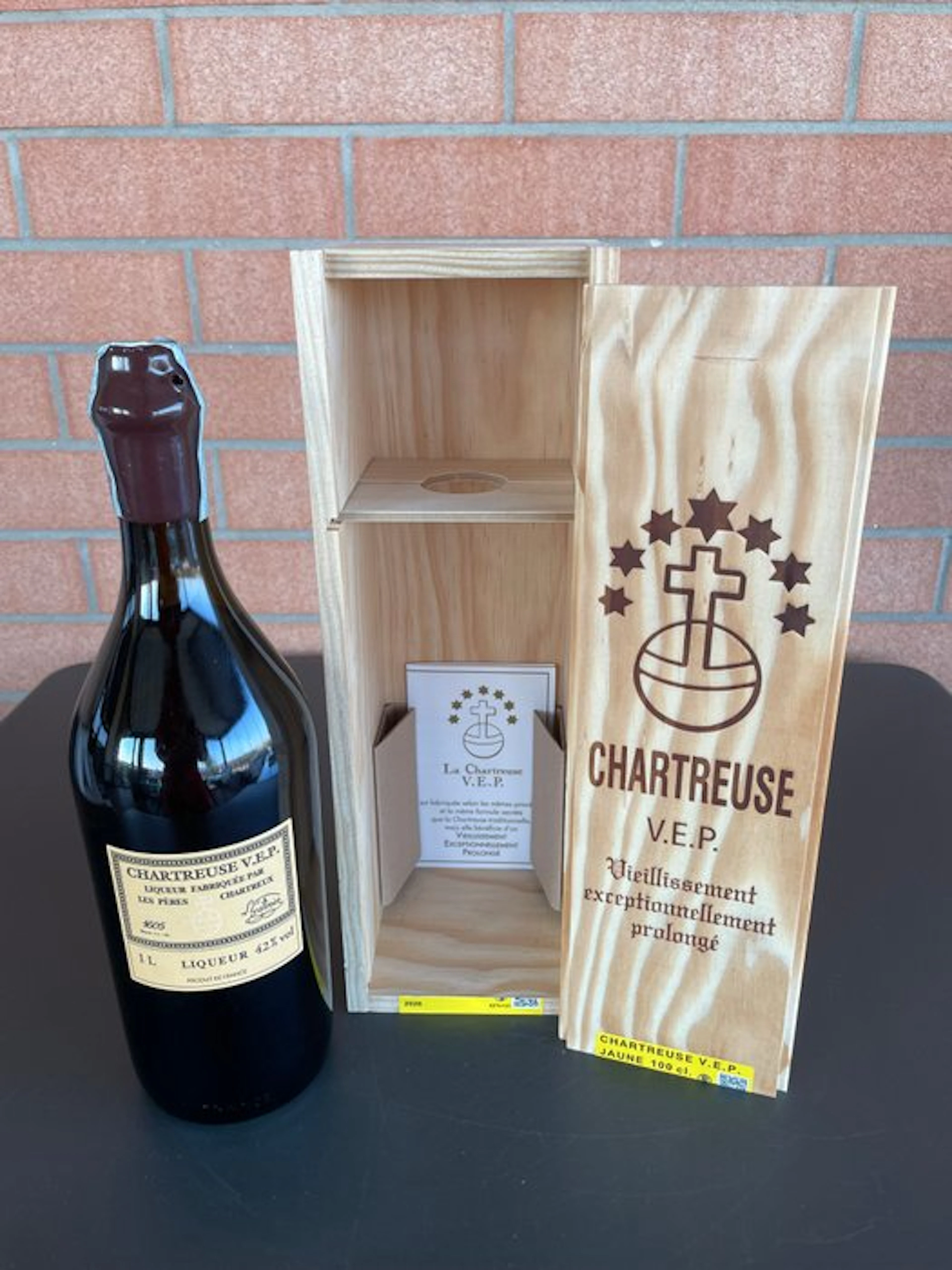 Chartreuse - VEP Yellow - b. 2026 - 1.0 Litre