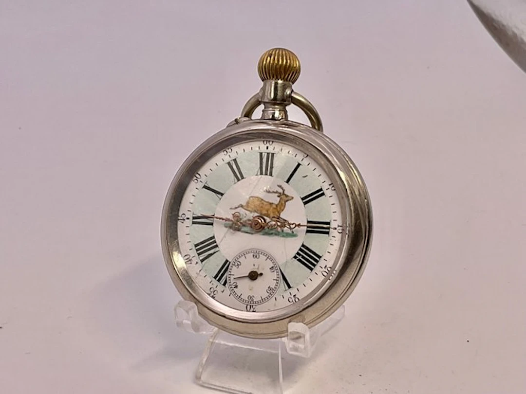 Cilindro . Quadrante bicolore con cervo . Metallo argentato . 1900