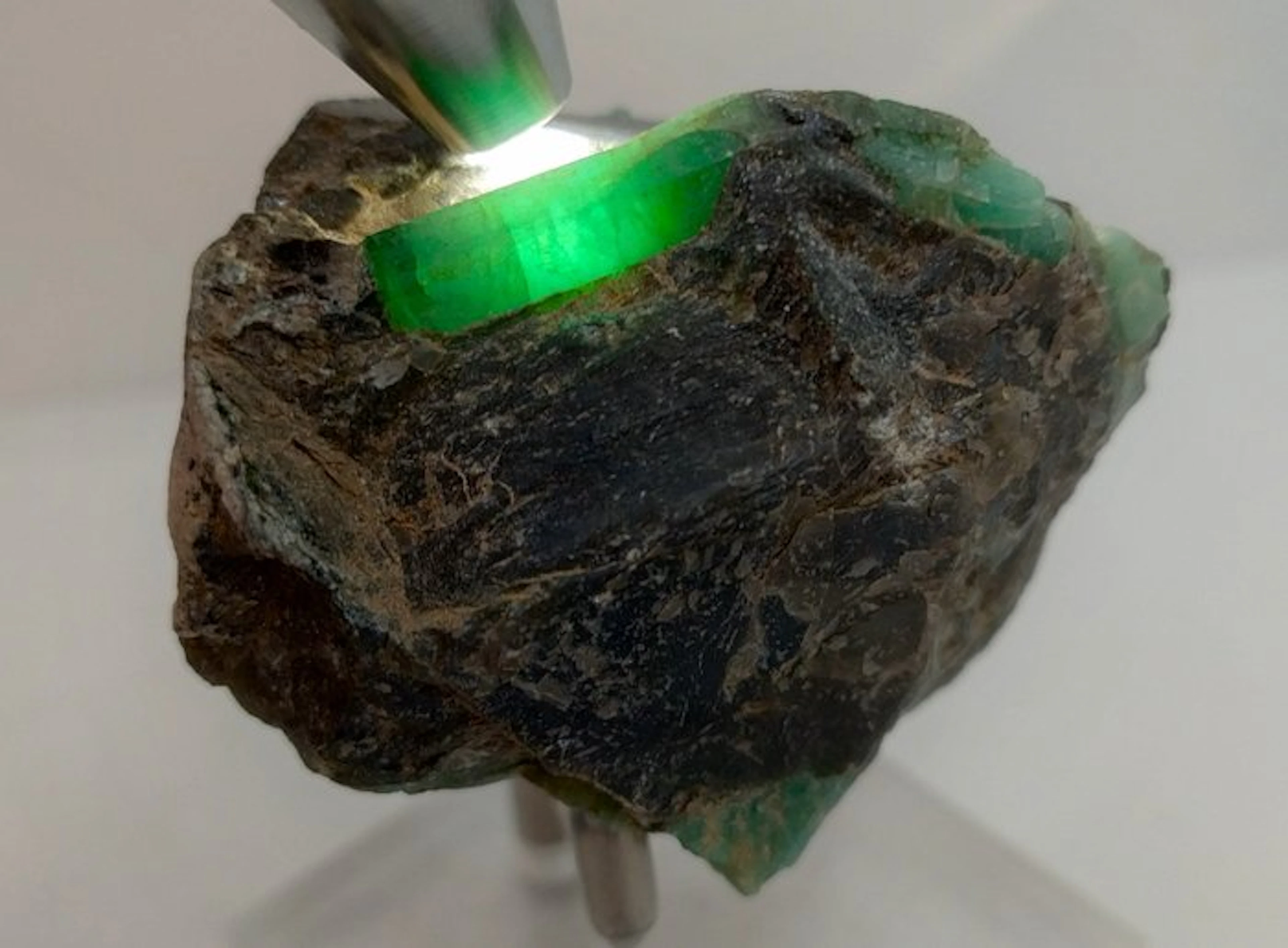 Wonderful Emerald Crystal in Matrix- 91.8 g