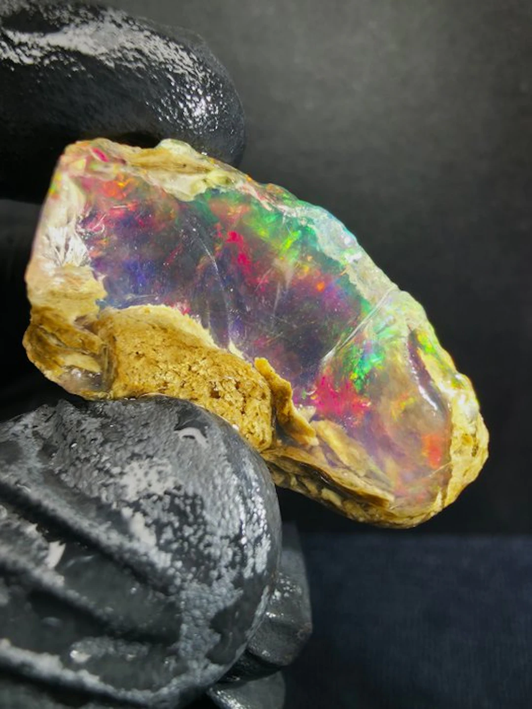 50cts Crystal Opal Specimen Rough- 10 g
