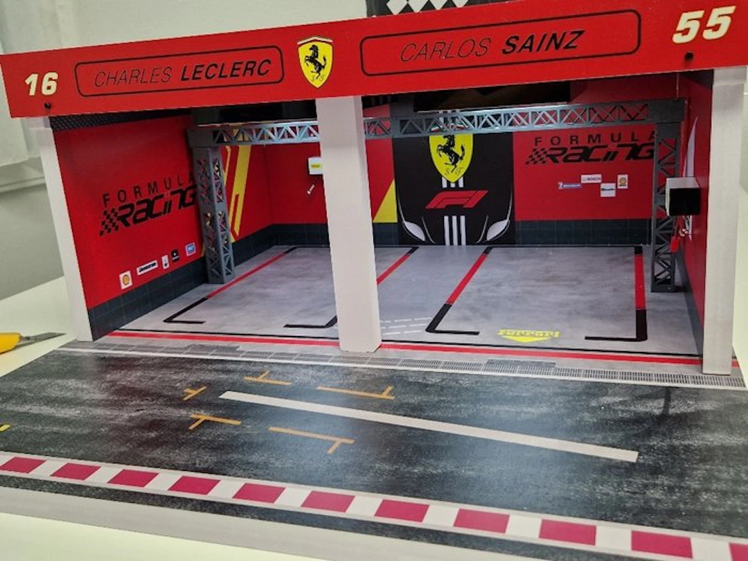 SD-modelcartuning 1:18 - Model car - Ferrari F1 Pitbox...