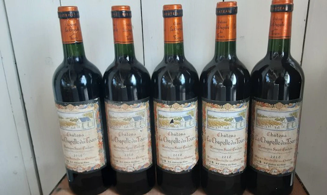 2010 Chateau La Chapelle des Tours - Montagne-Saint-Émilion - 5 Bottles (0.75L)
