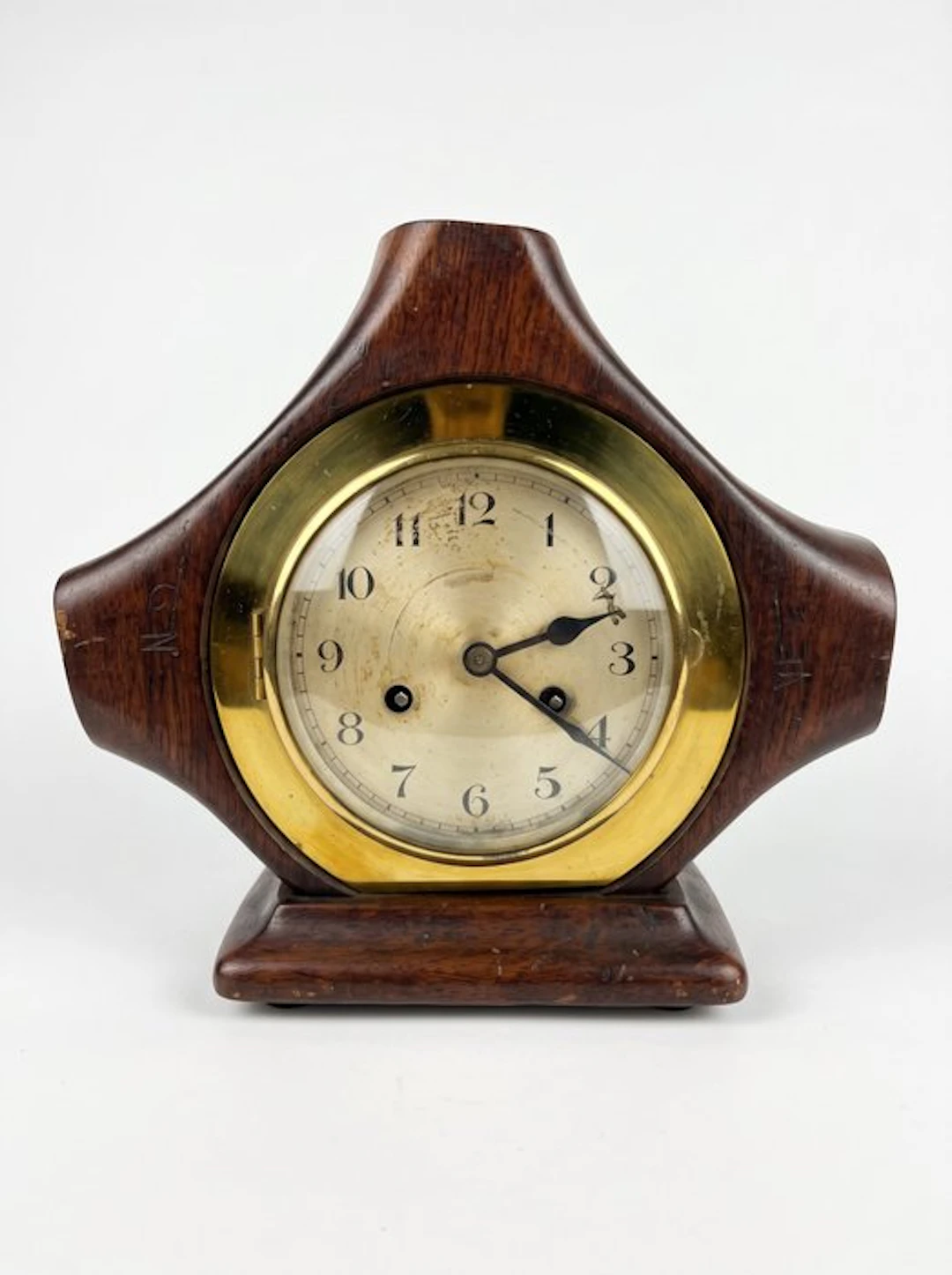 Mantel clock - Hispano Suiza - Wood, Brass - 1920-1930