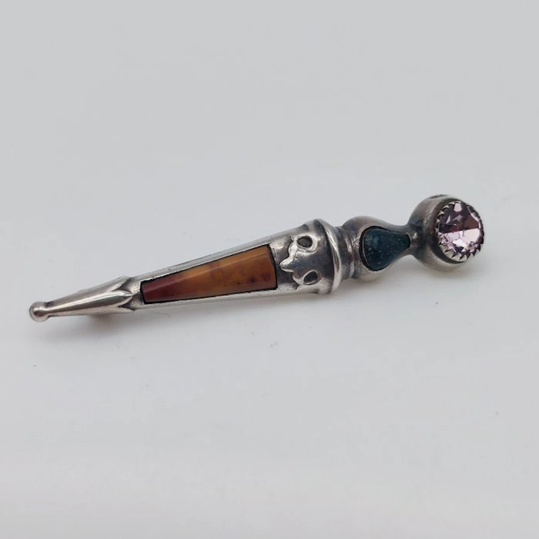 No reserve price - Brooch Silver - Dirk Brooch 1900-1920
