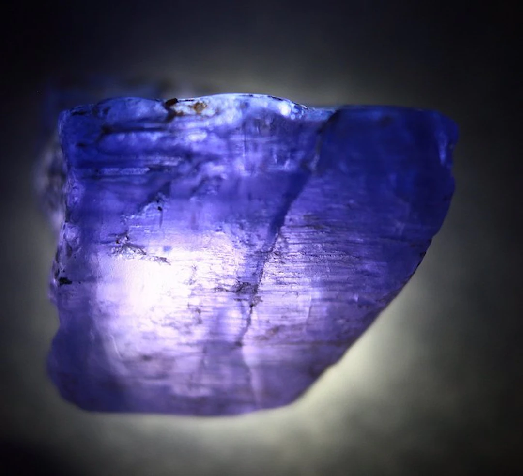 Ct. 13.70 Excellent Blue Transparent Tanzanite - Rough...