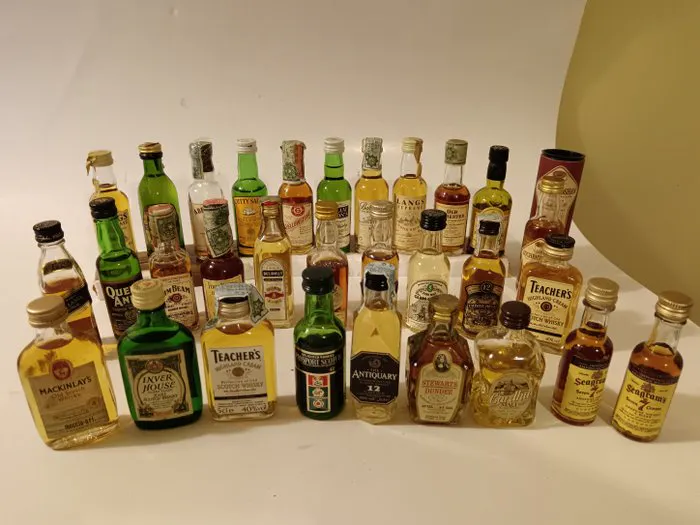 Various Scotch whisky - American Whiskies - Irish whiskey - b