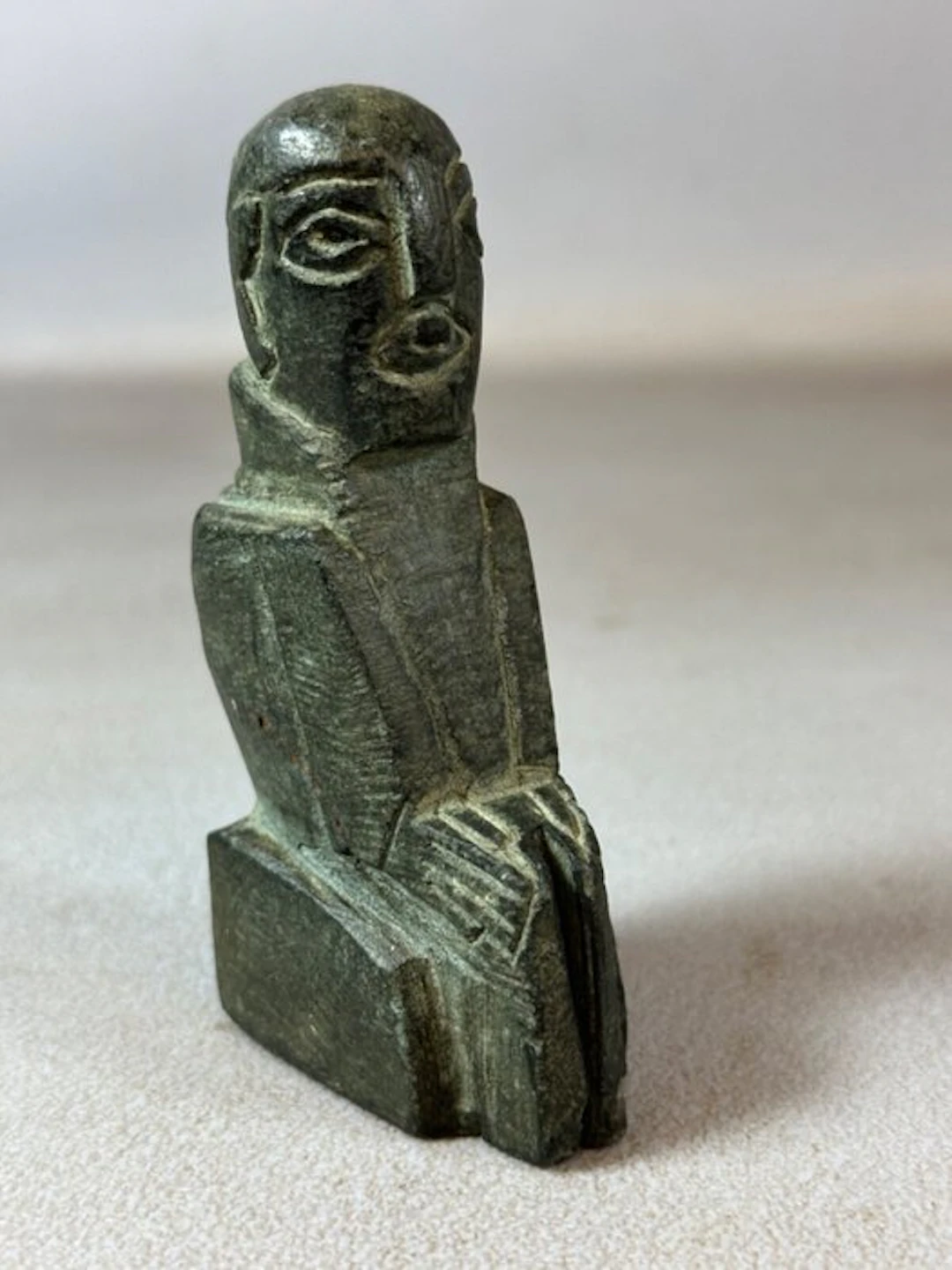 Old Ethiopian King Salomon stone sculpture - Ethiopia. (No reserve price)