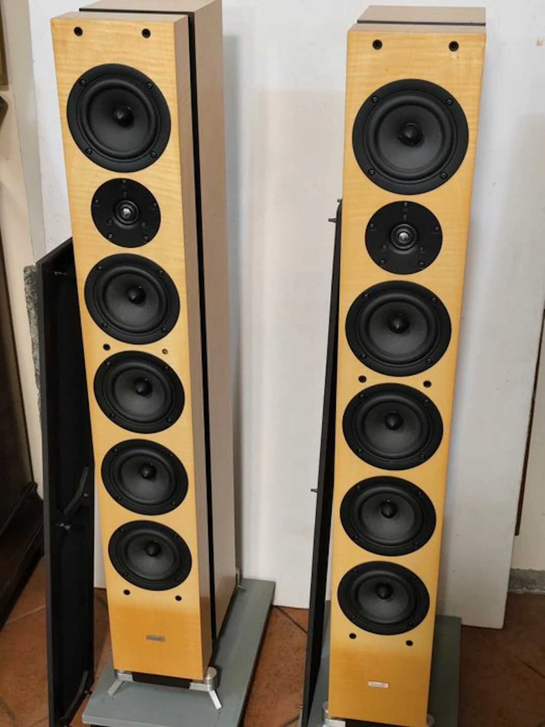 GamuT - Phi 7 Speaker set