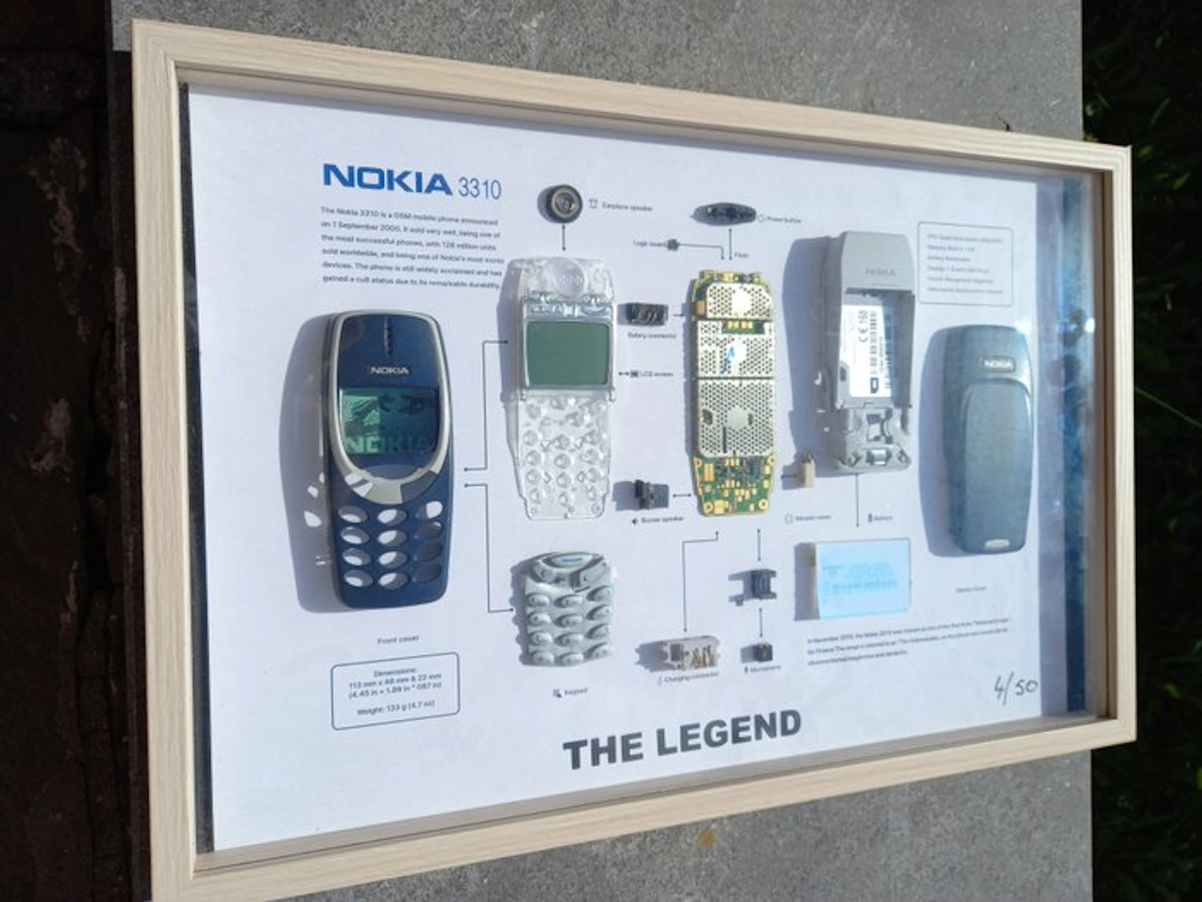 Nokia 3310 - framed, disassembled - Mobile phone
