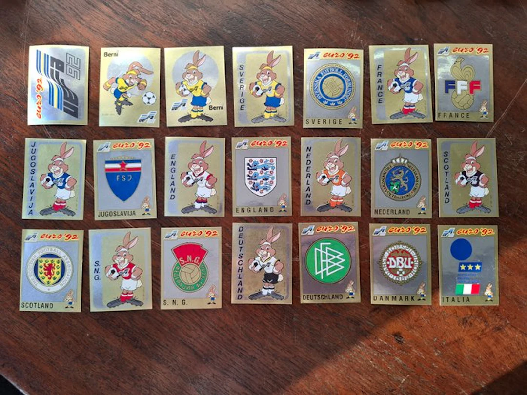 Panini Euro 92 - Shiny Emblems (21/21) Complete loose sticker Set - Mint (M)