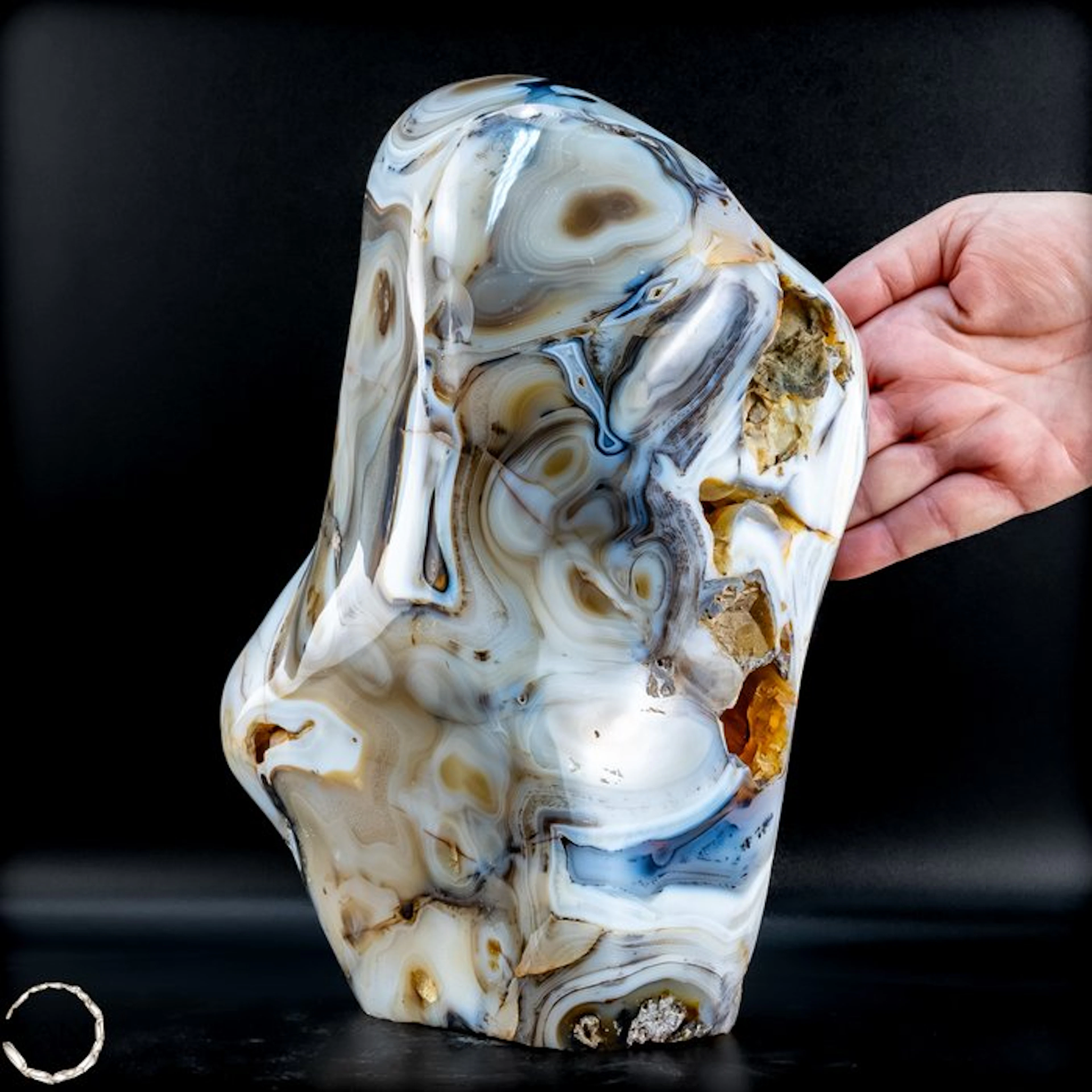 Exclusive dendritic agate freeform – A work of nature
