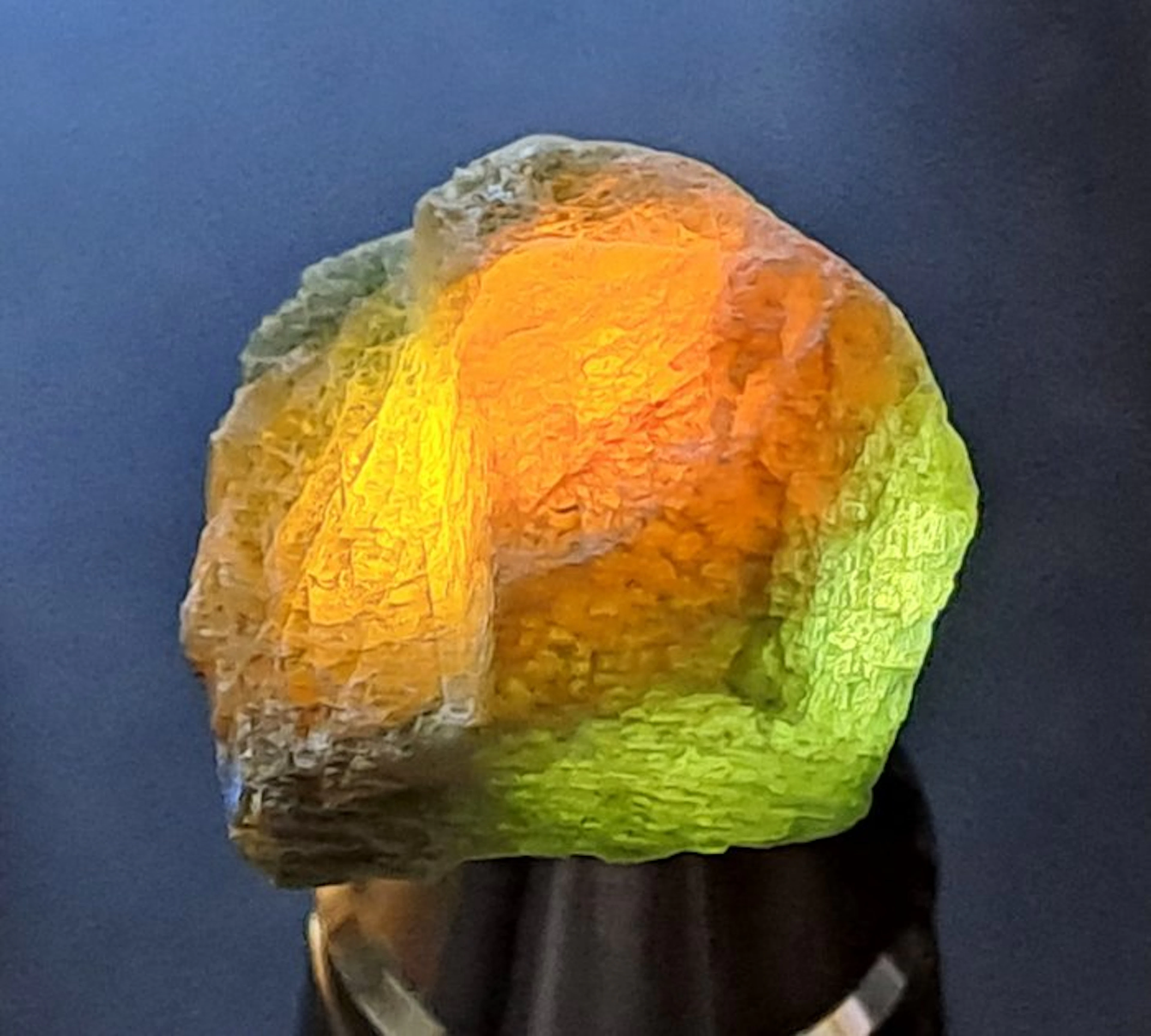Saffier, a beautiful piece! Extremely rare multicolor sapphire