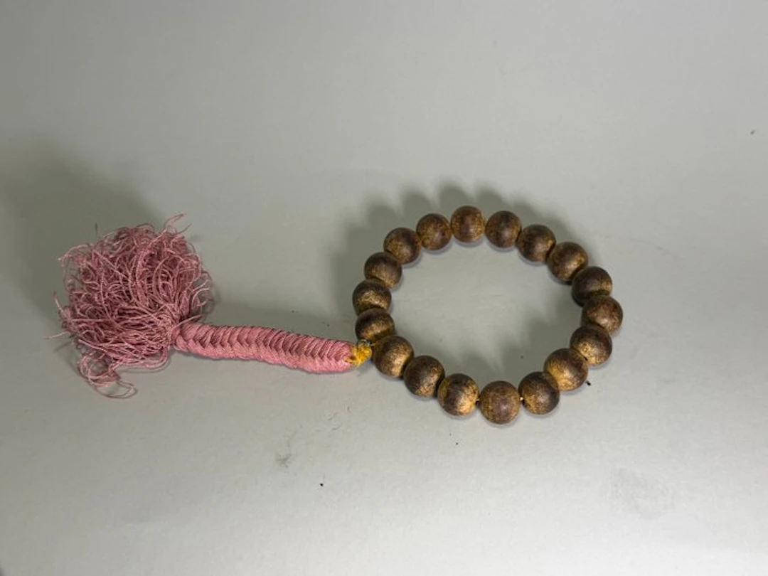 20th Century Strand of 18 Scented Wood Beads with Tassel
