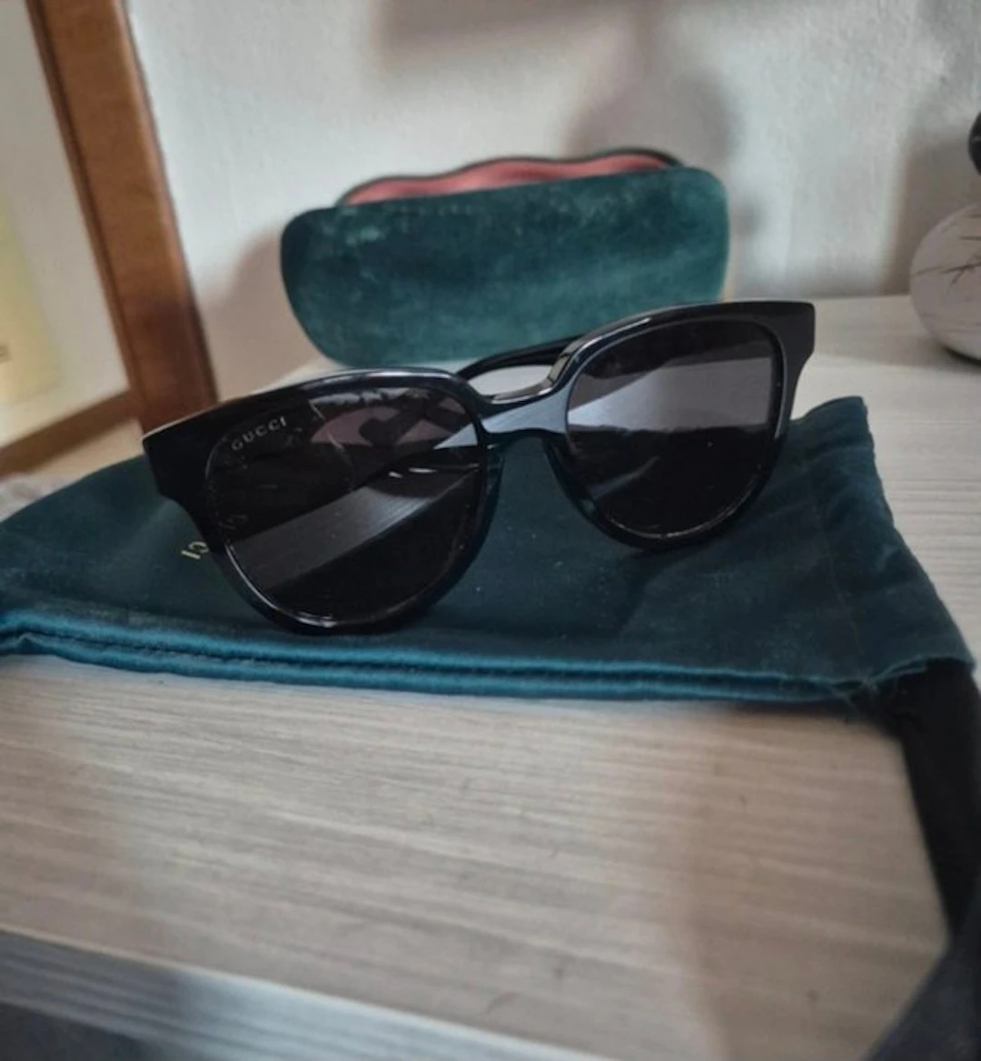 Gucci - Sunglasses