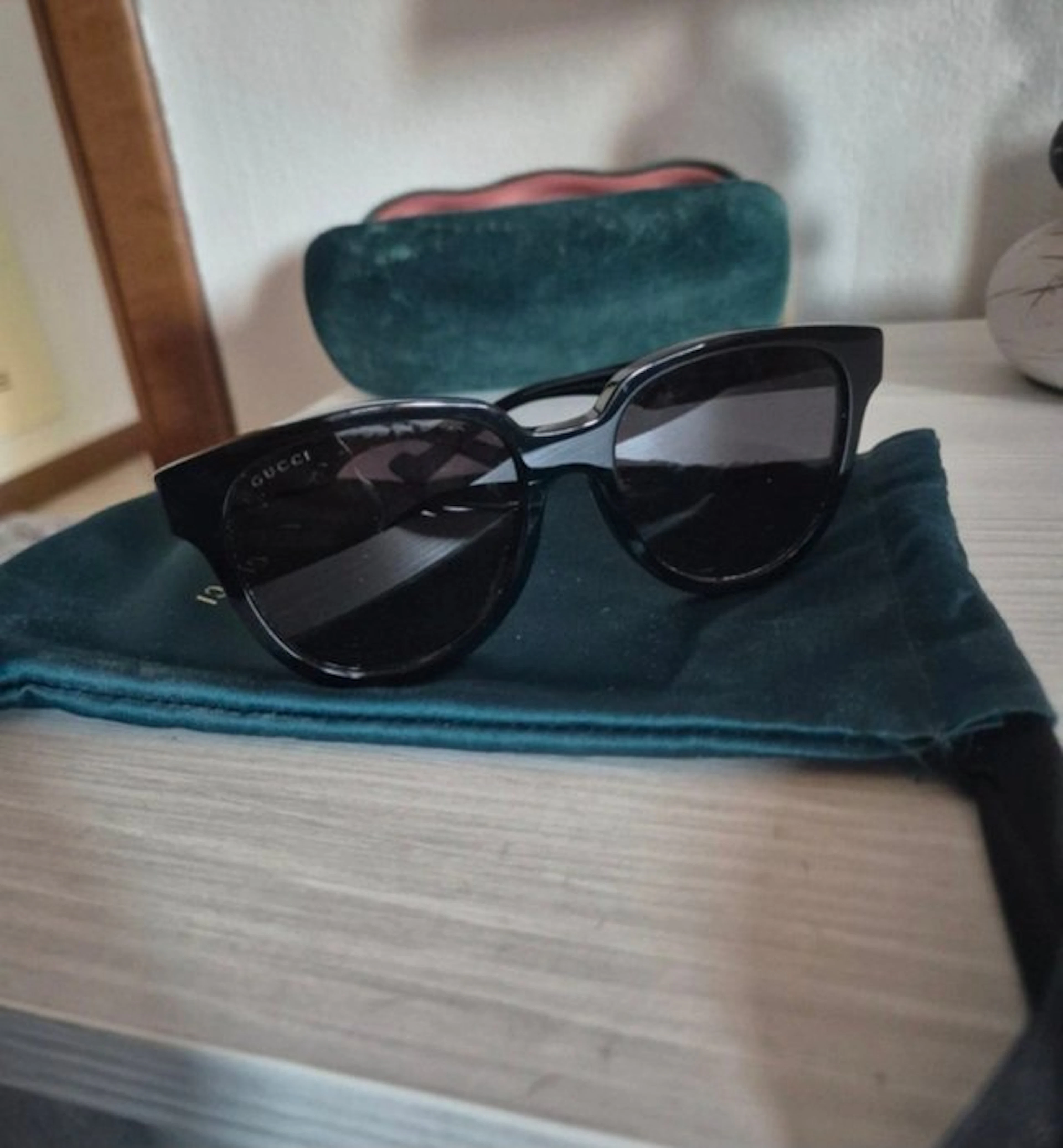 Gucci - Sunglasses