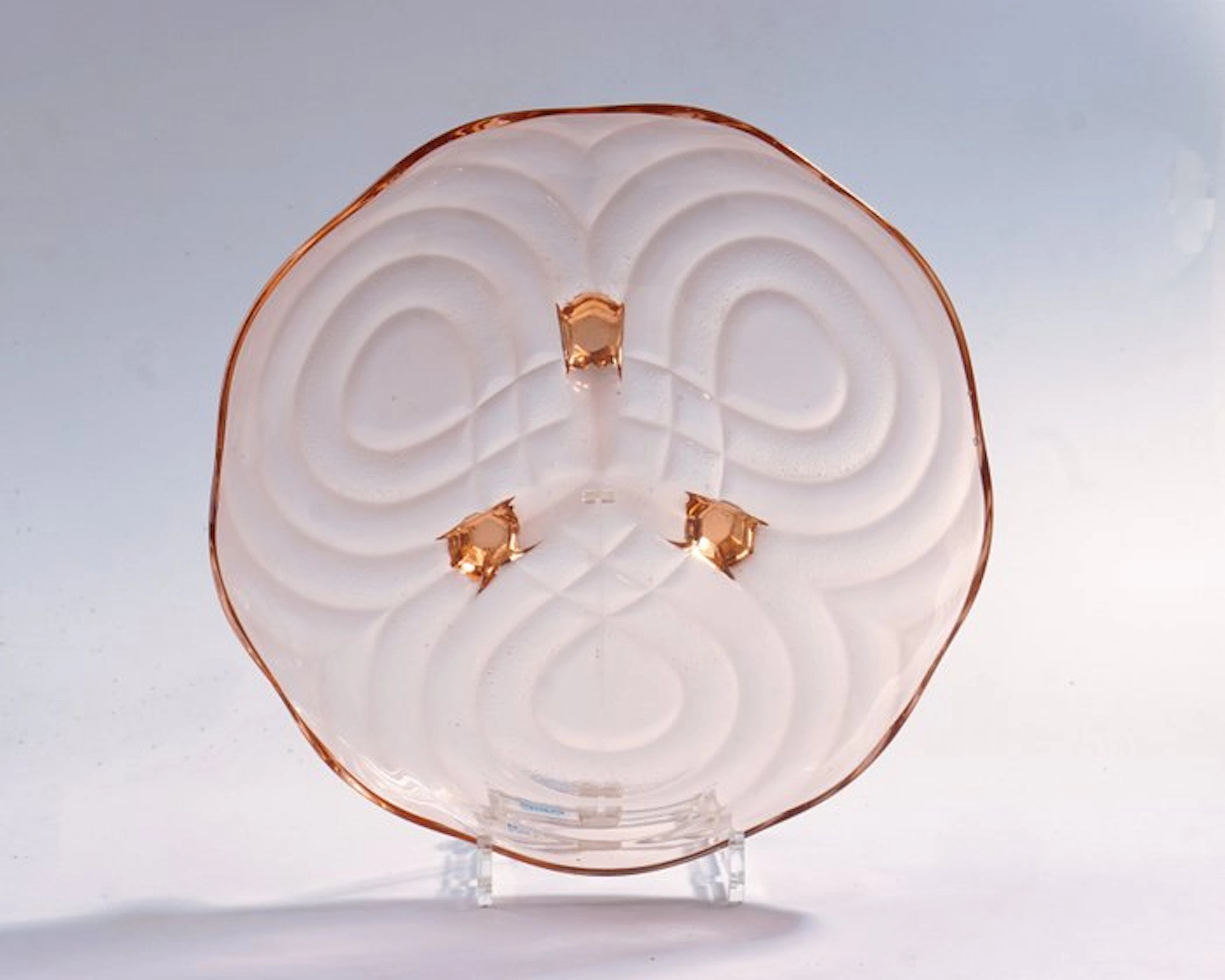 Walther & Söhne - Platter - Salmon-pink with knotwork...