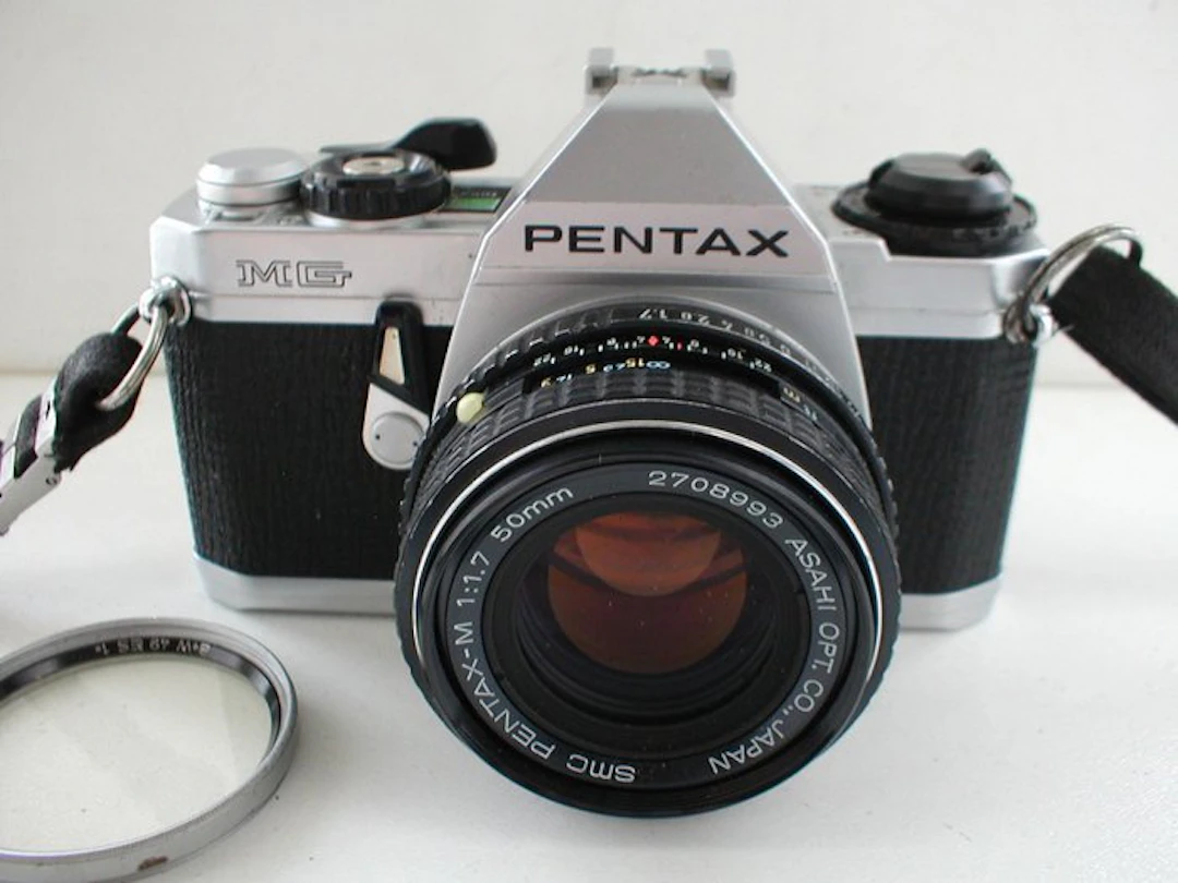 Asahi Pentax MG + smc-M 1,7/50mm | Single lens reflex camera (SLR)