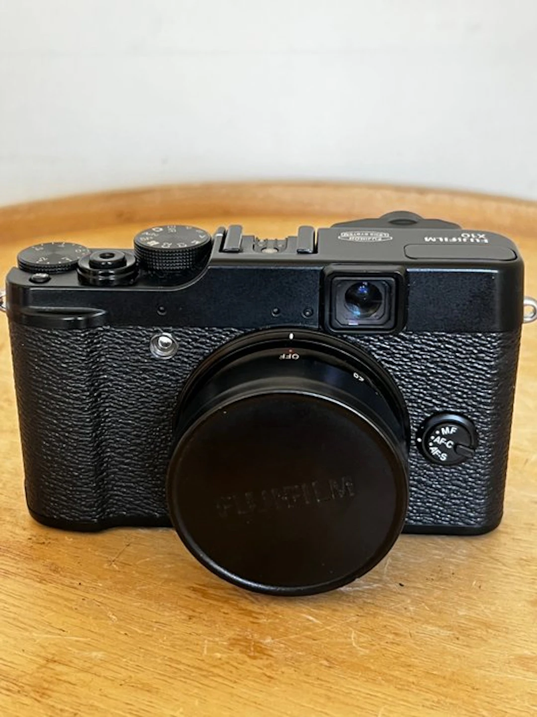 Fuji X10 Digital camera