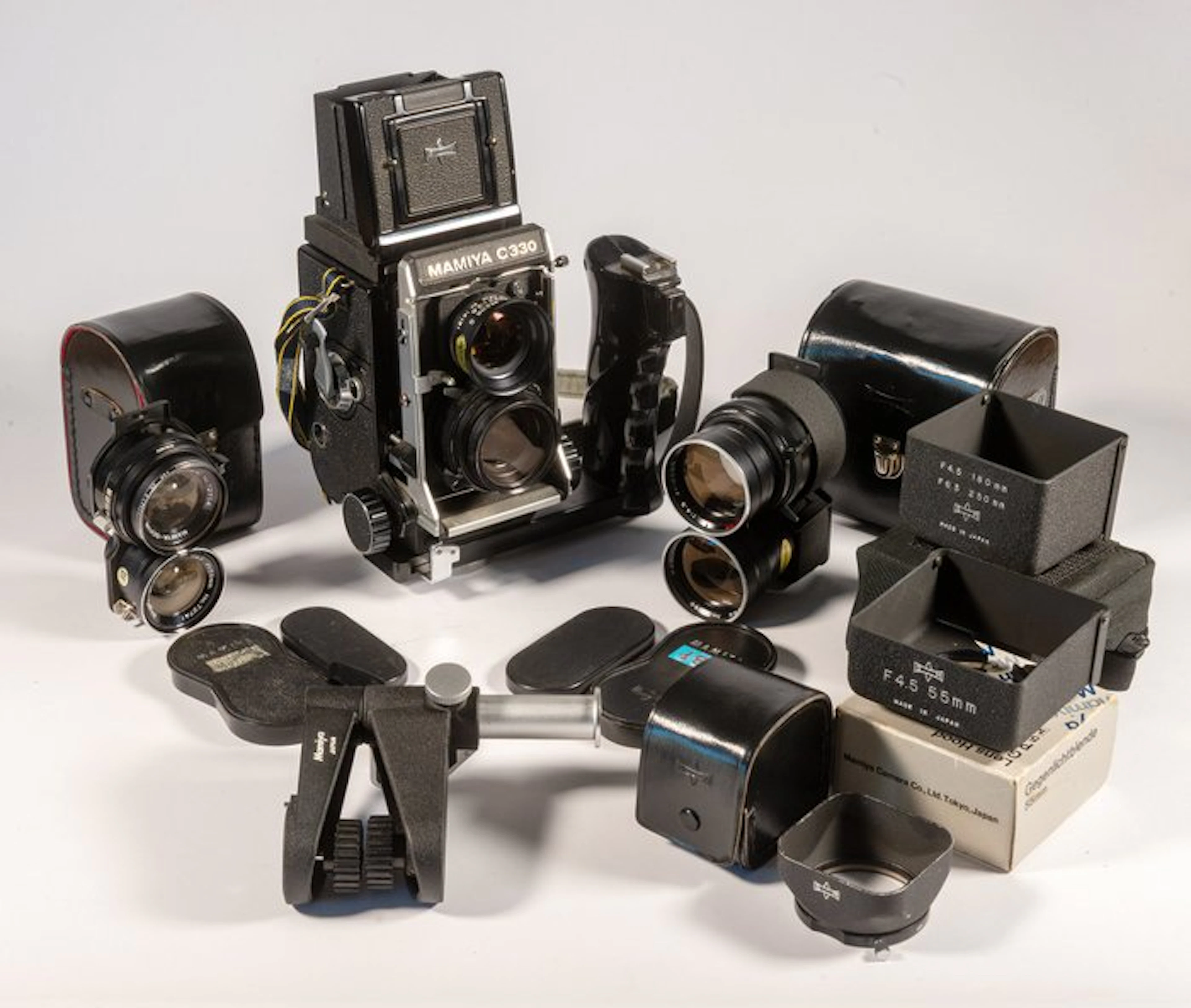 Mamiya C330 Professional f + Sekor 4,5/55mm + 2,8/80mm +...