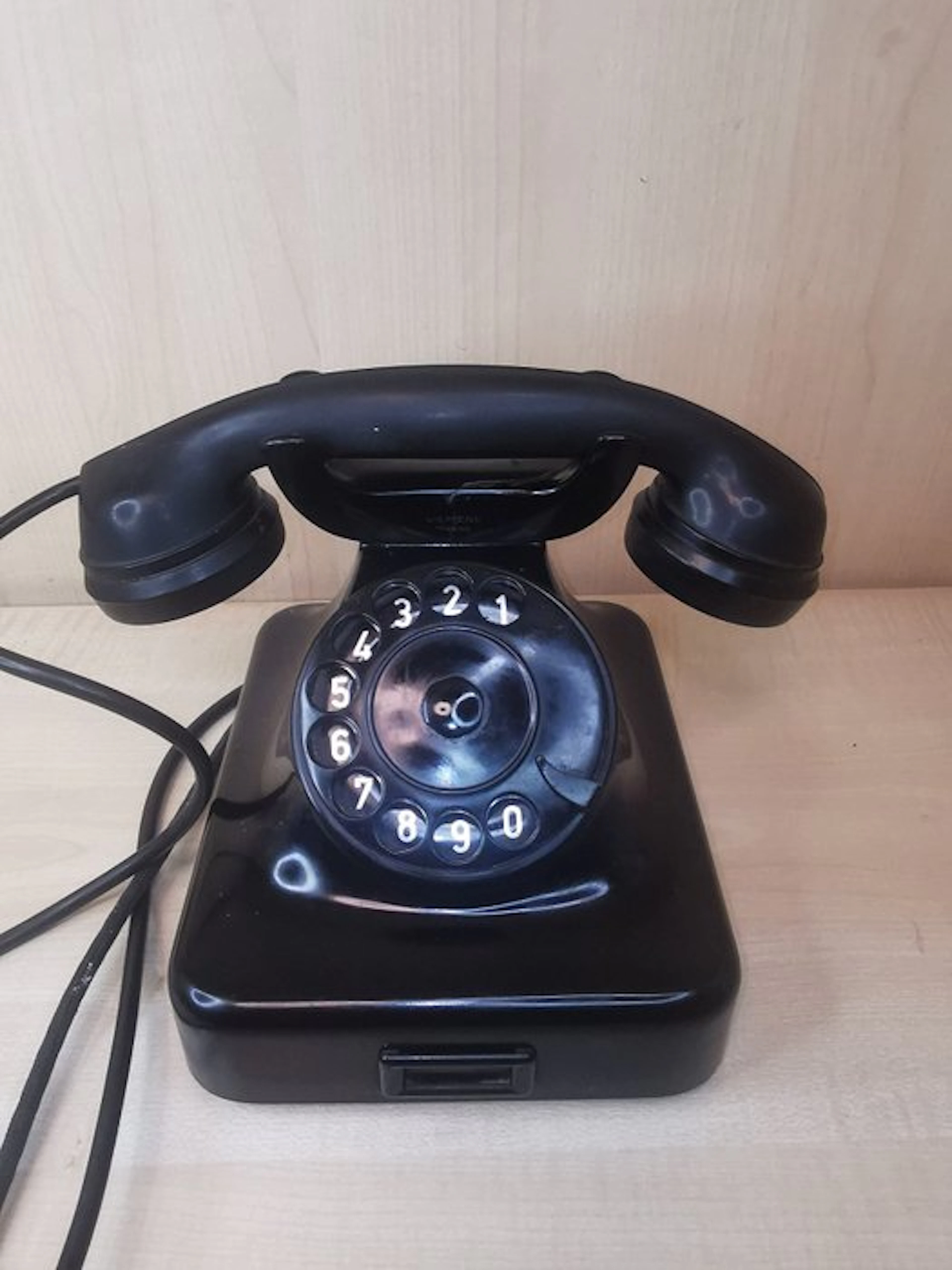 Siemens - Analogue telephone - Bakelite - Vintage phone
