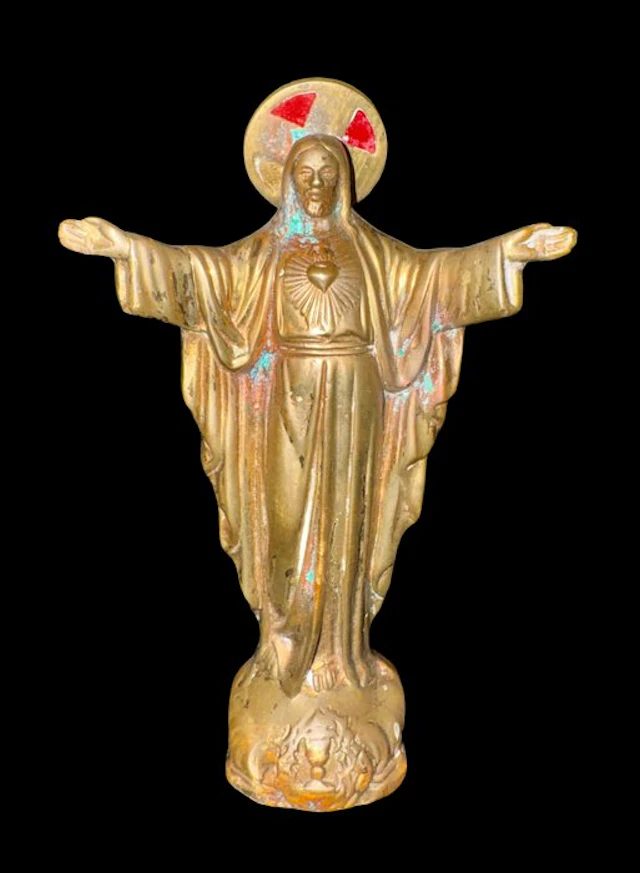 Statuette, Jesus Sacred Heart– Heavy Cast - 15.5 cm - Bronze, Brass - 1920