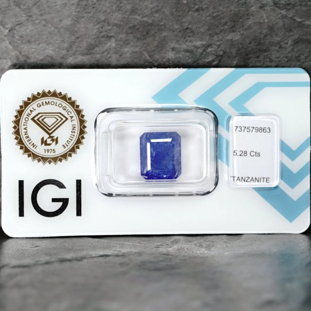 No reserve price - 1 pcs Blue