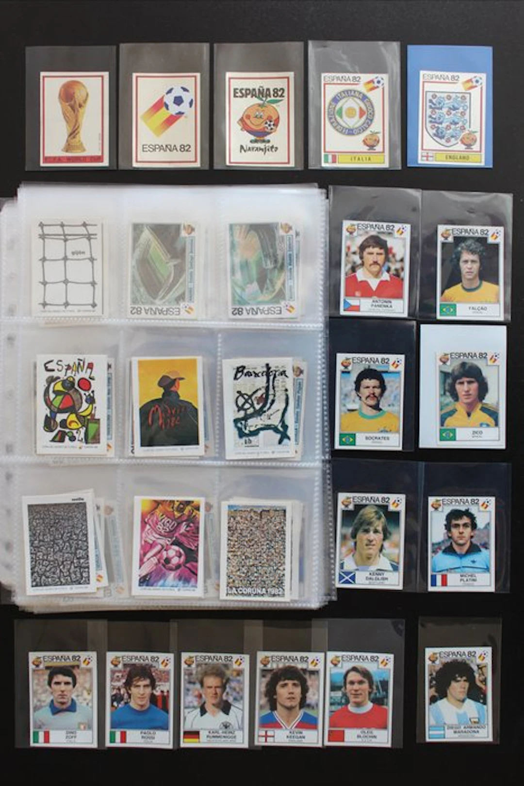 1982 Panini Ein Satz / One Set (-2 #59 #417) World Cup...