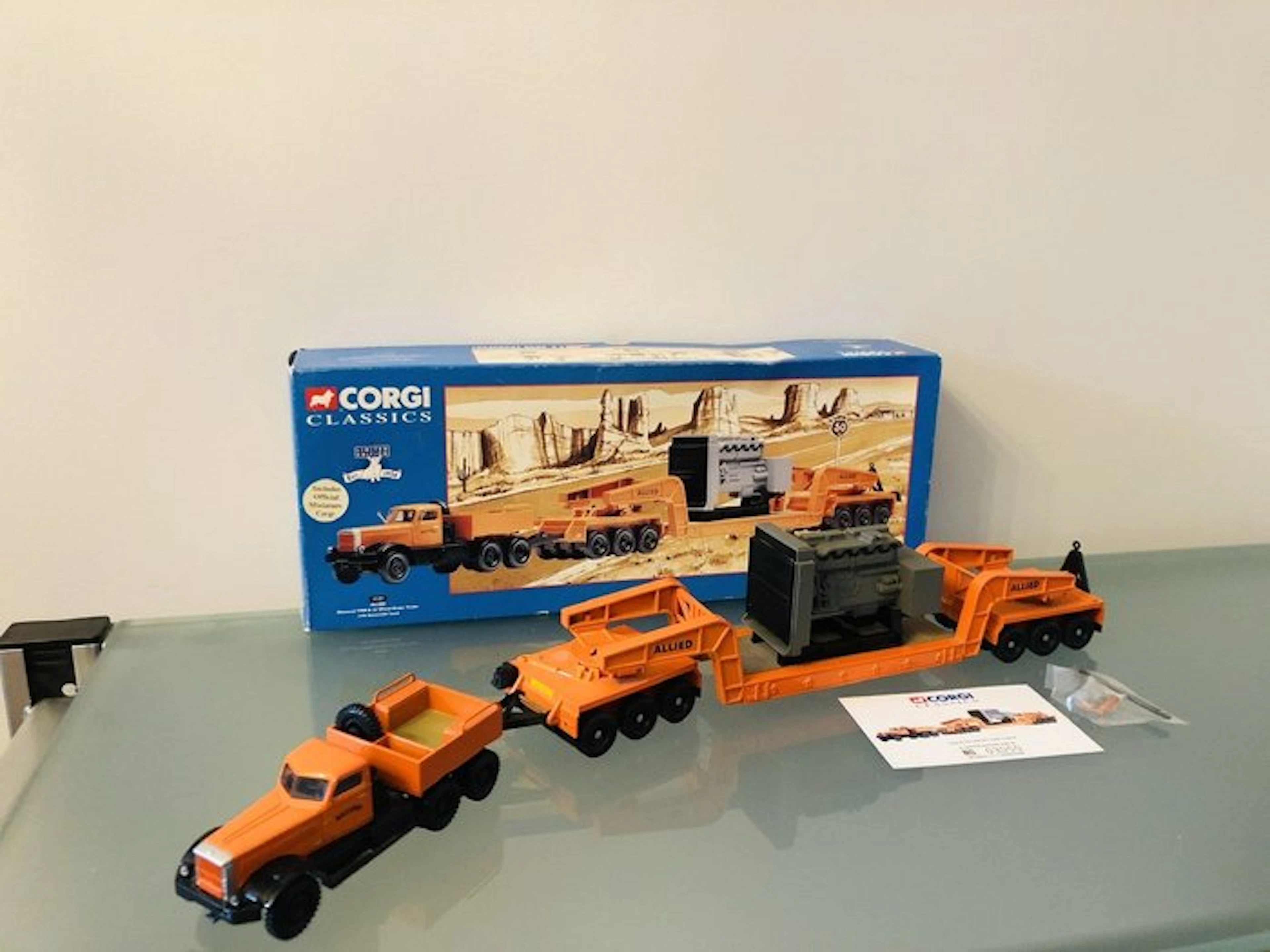 Corgi 1:50 - Model truck - Diamond T980 & 24 wheel girder trailer