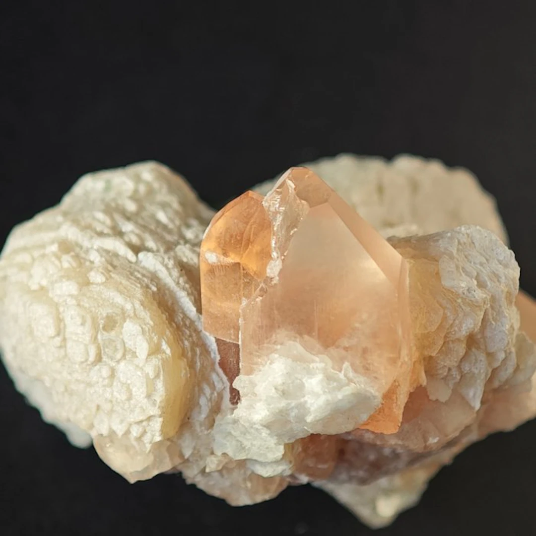 Top-terminated topaz crystals on Matrix- 21.23 g