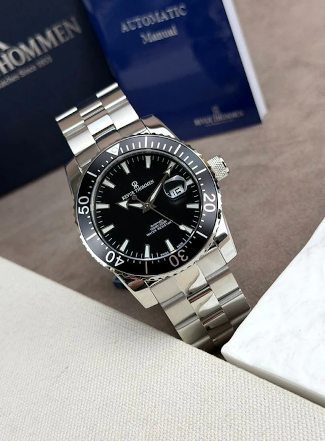 Revue Thommen - Diver Automatic Date - 17030.2137 - Men - 2020-2025