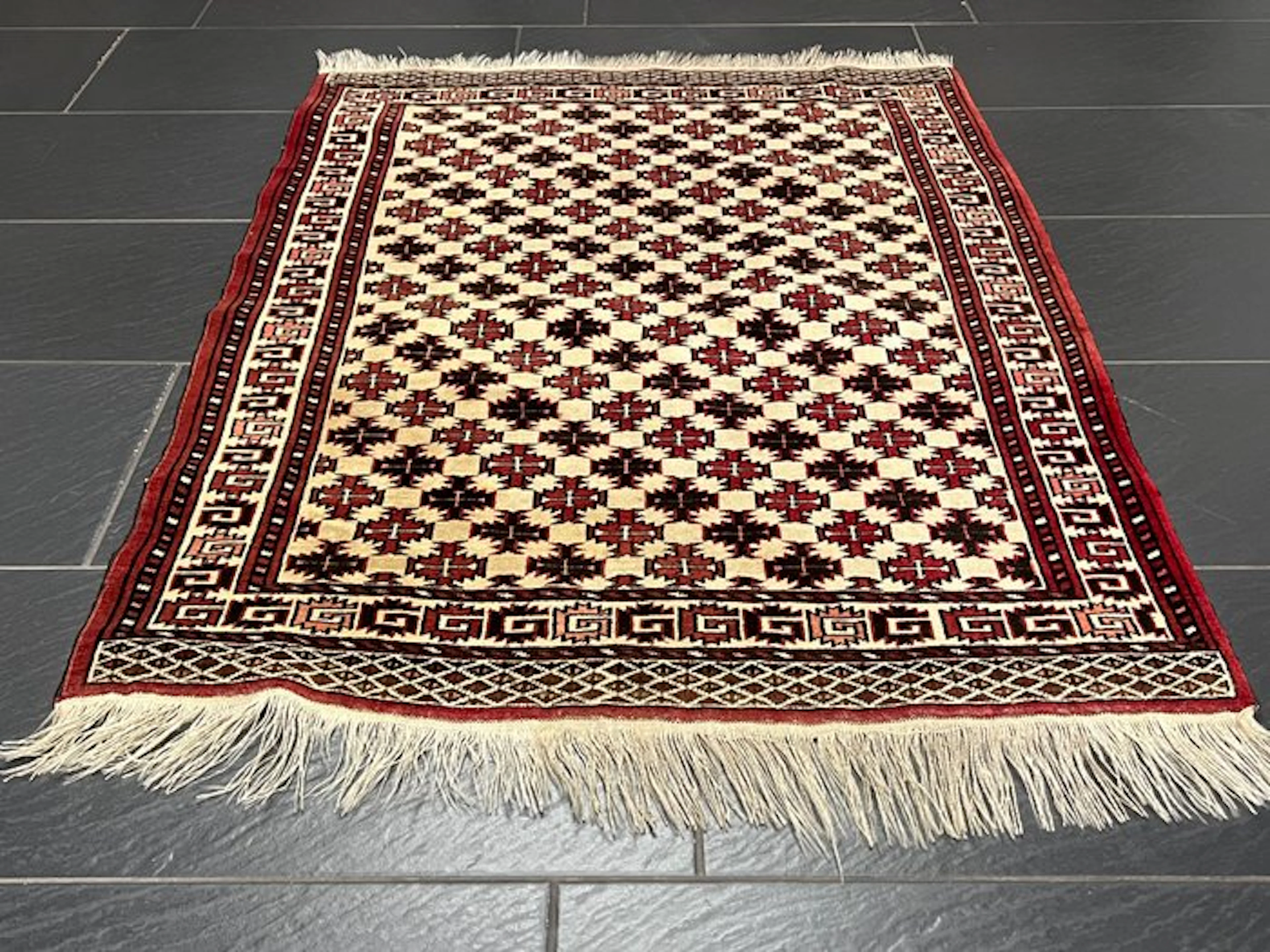 Beloudj - Rug - 120 cm - 95 cm