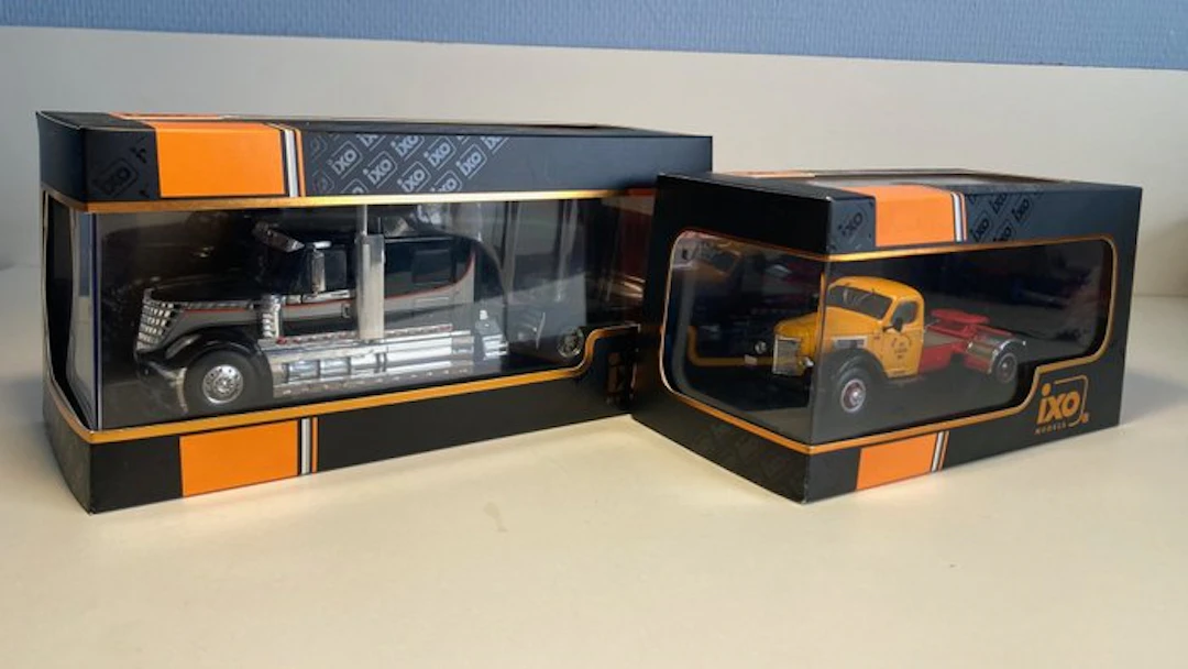 IXO Models 1:43 - Model car (2) - International LoneStar...