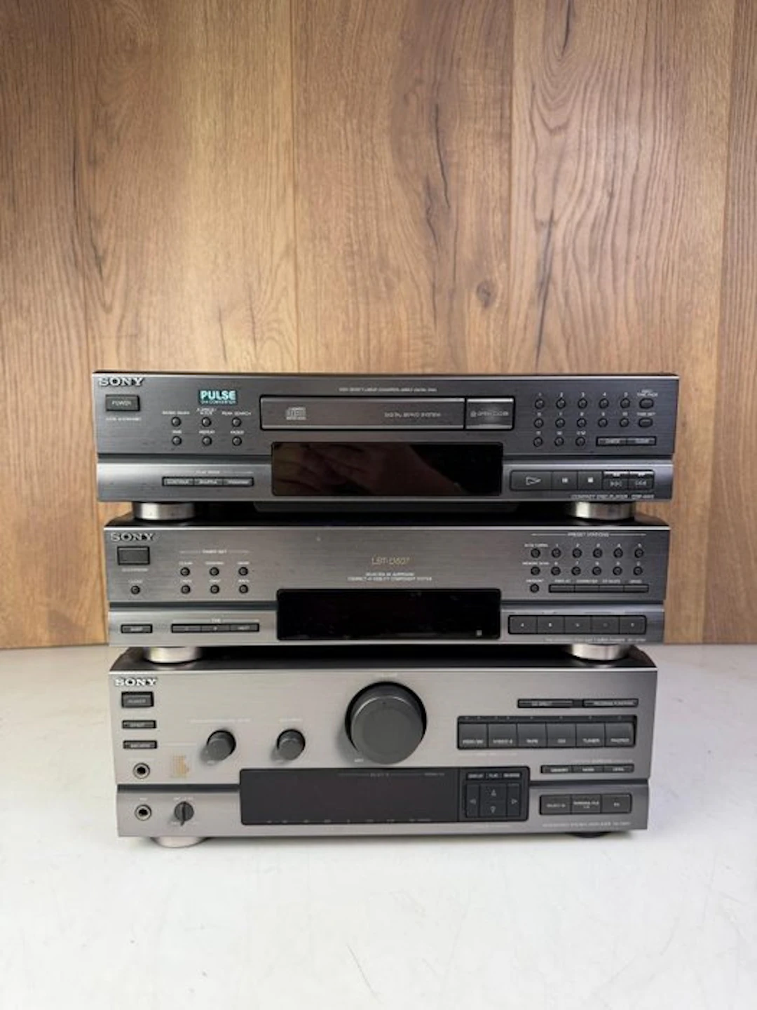 Sony - TA-D607 Solid state integrated amplifier ST-D707 Tuner