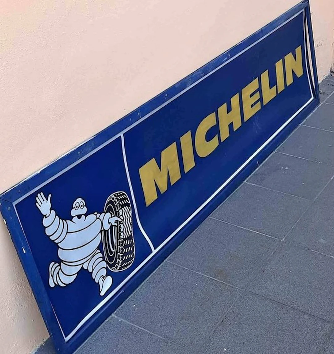 Michelin - Michelin sign - Sign - Steel