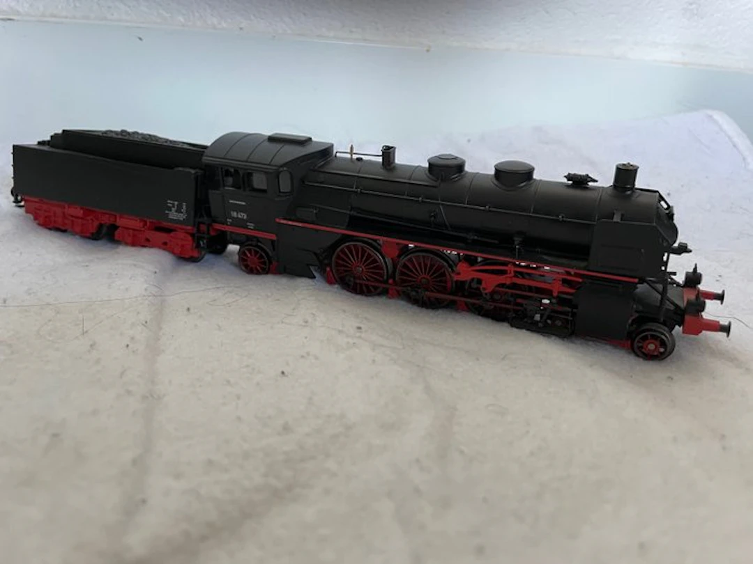 Märklin H0 - uit set 29855 - Steam locomotive with tender...