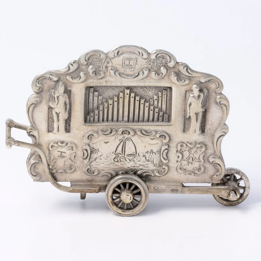 C. & A. Lesener. Draaiorgel. - Figurine - .835 silver