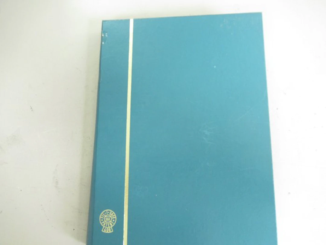 Mexico 1864/2005 - Mexico collection in stock book and on a card. - Yvert 2016
