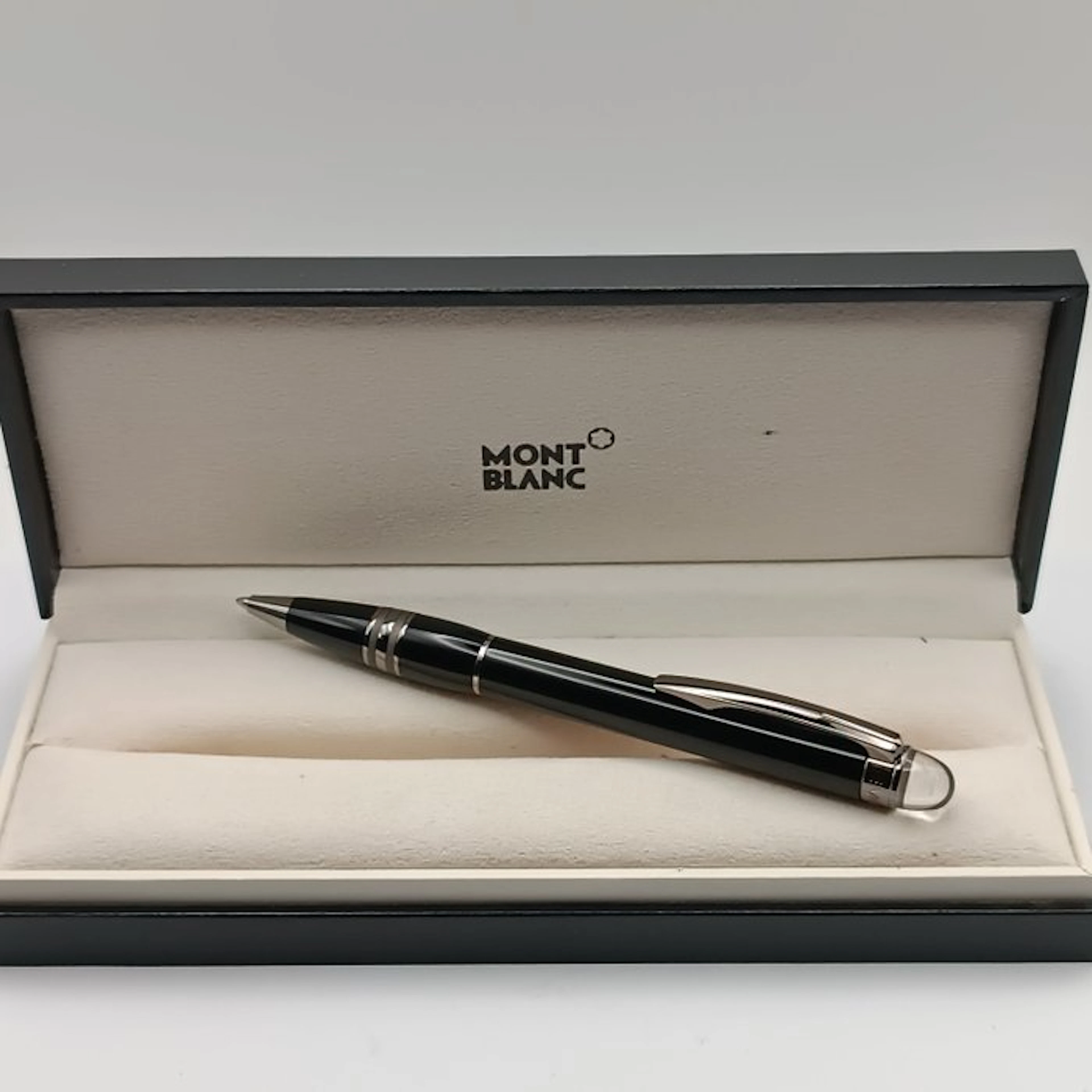 Montblanc - StarWalker Midnight Black - Pen