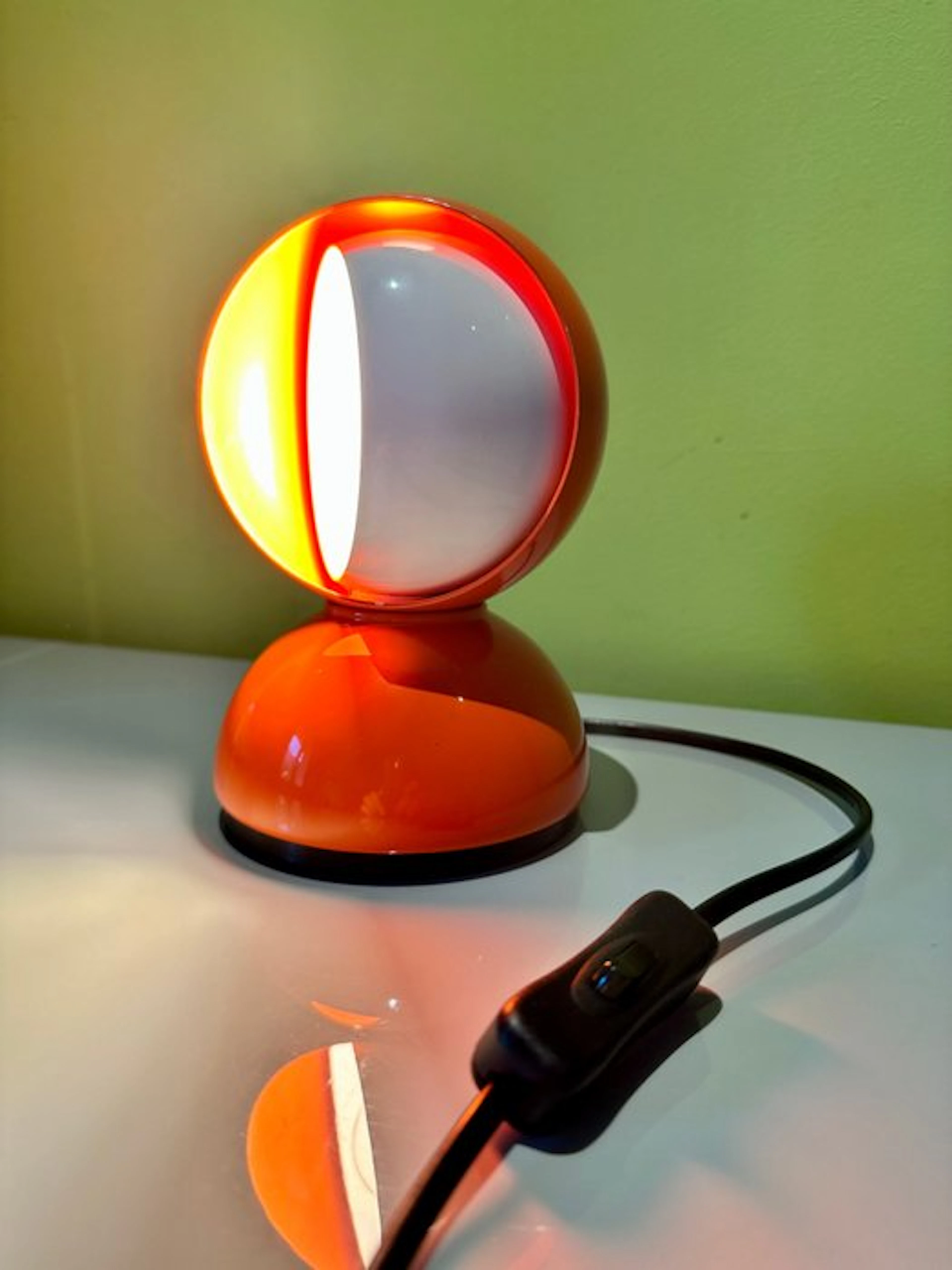 Artemide - Vico Magistretti - Table lamp - Eclipse - Steel