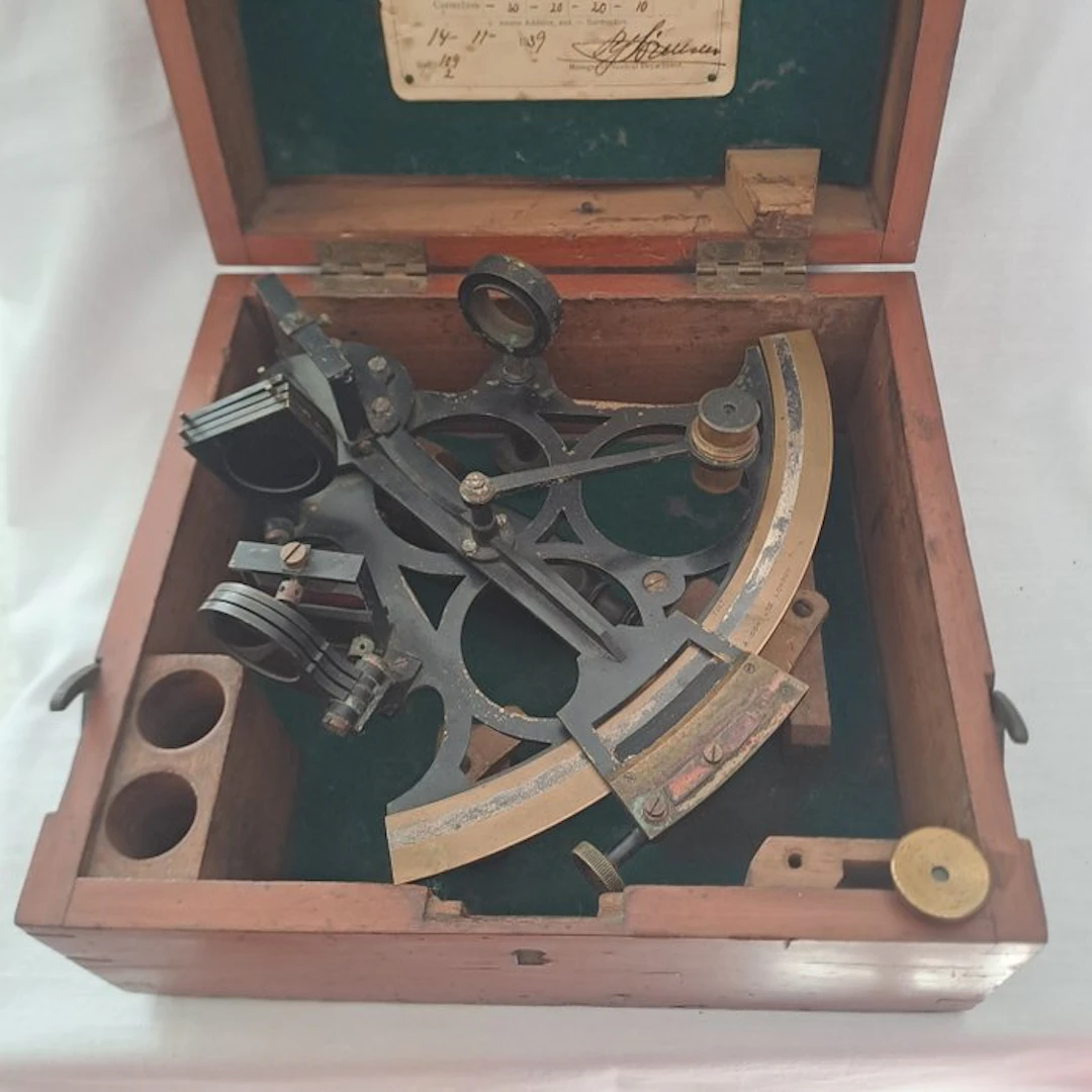 Sextant - Brass, Wood - Rare Antique Sextant