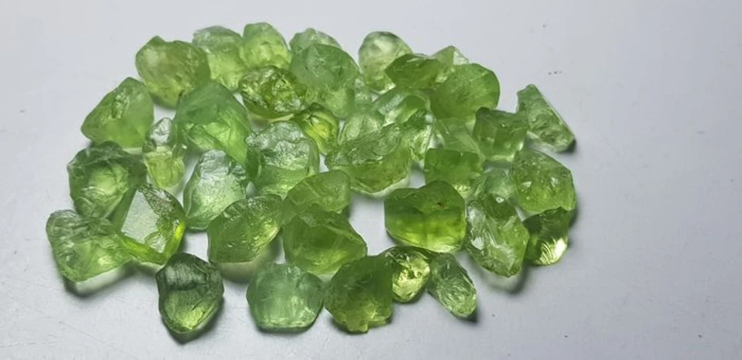 Top Quality Facet grade Peridot Rough- 61 g - (62)