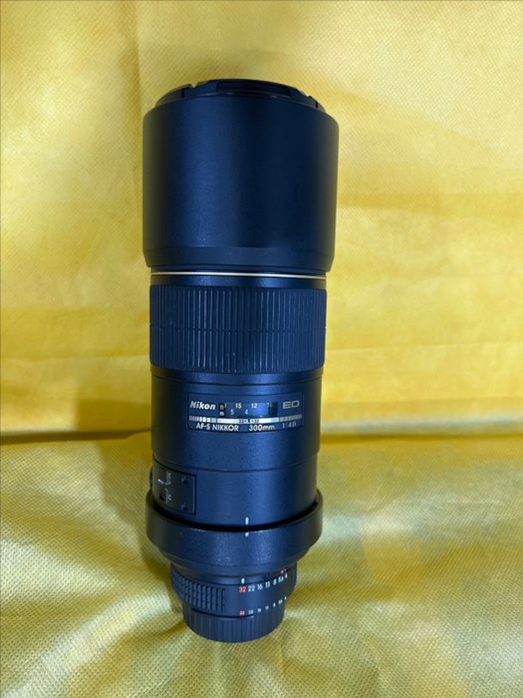 Nikon AF-S NIKKOR 300mm f/4D IF-ED Prime lens
