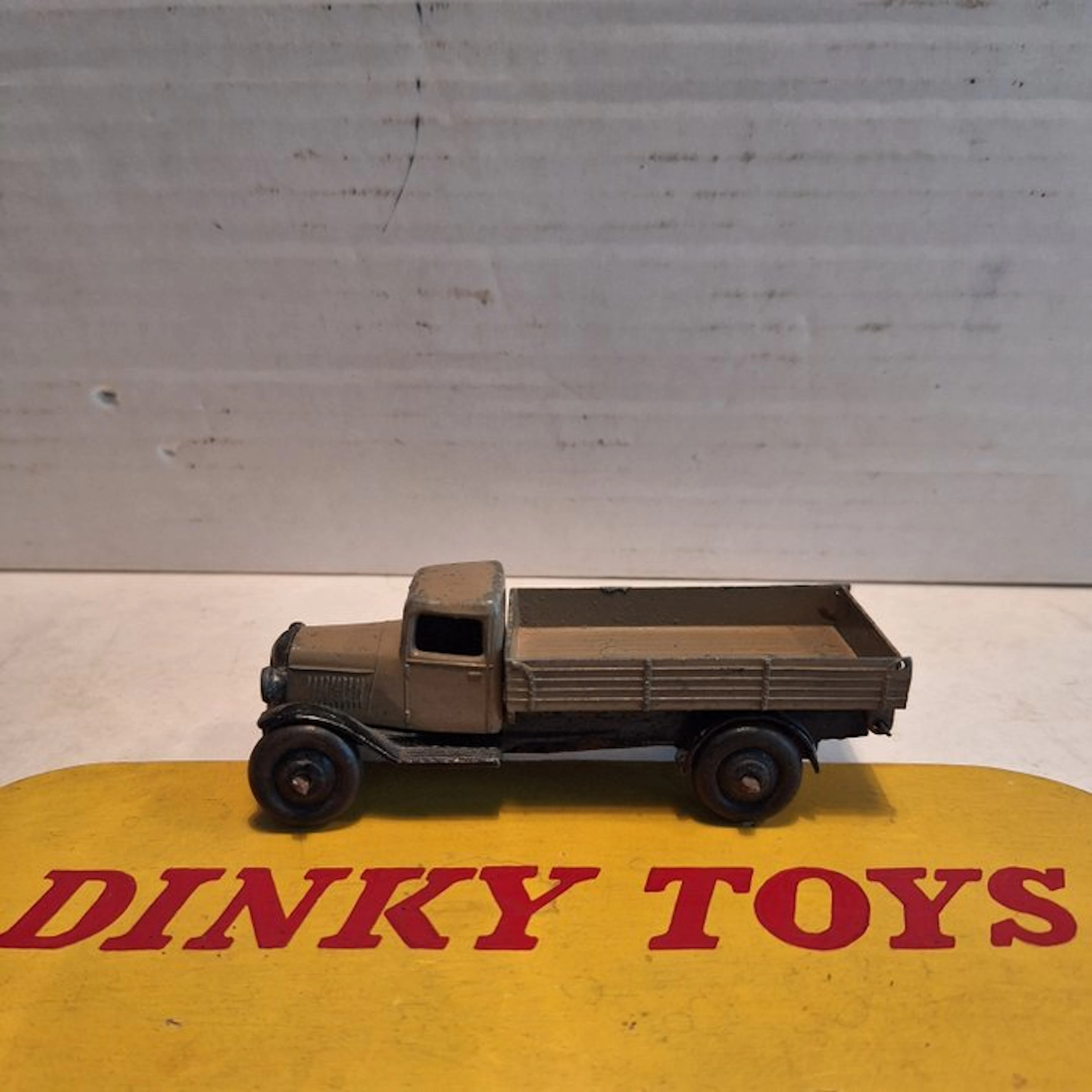 AWM, Dinky Toys 1:43 - Model car - Dinky Toys - 25 Series Tipping Truck
