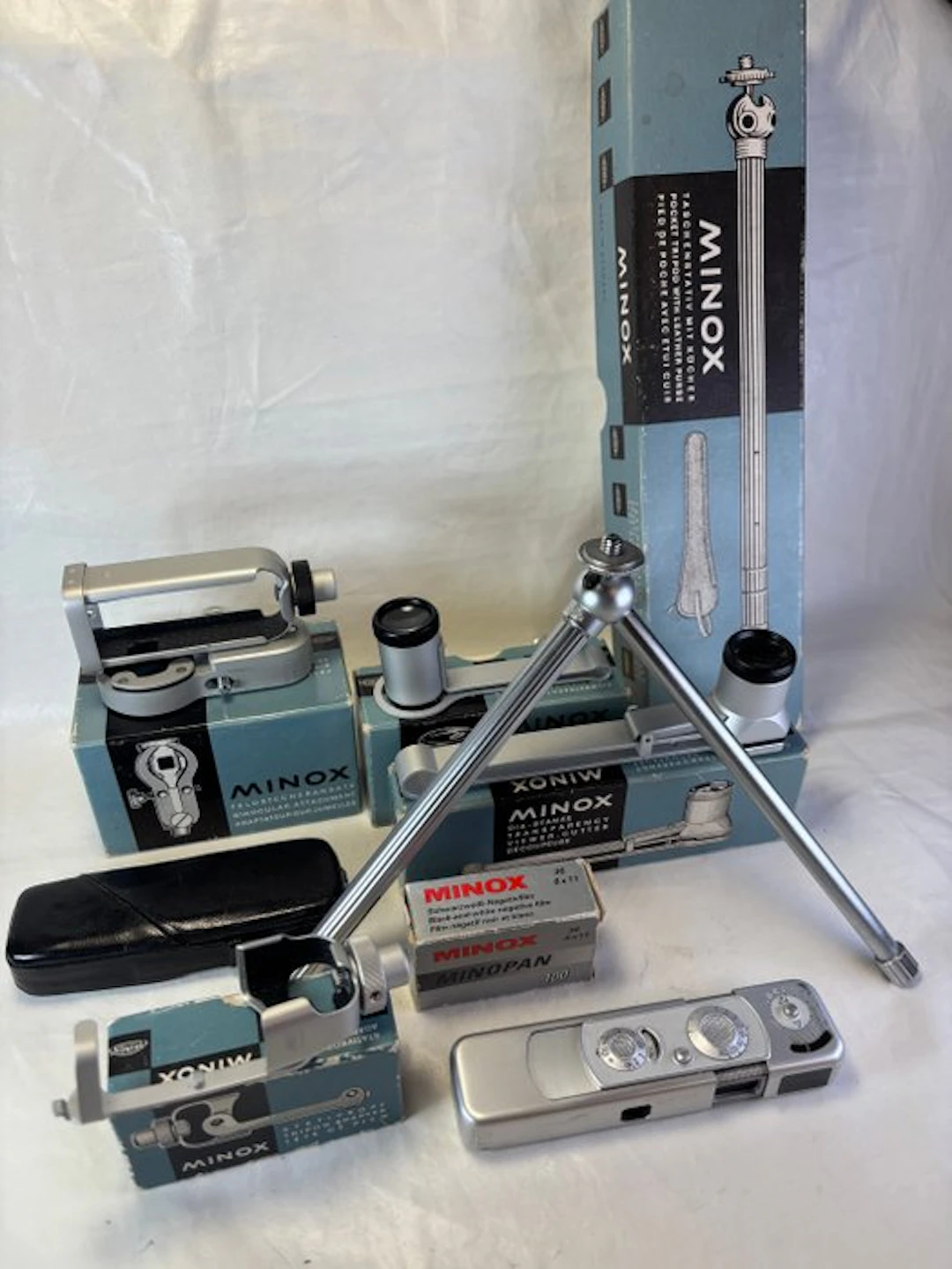 Minox B + heel veel accessoires 1958/1971 Subminiature camera