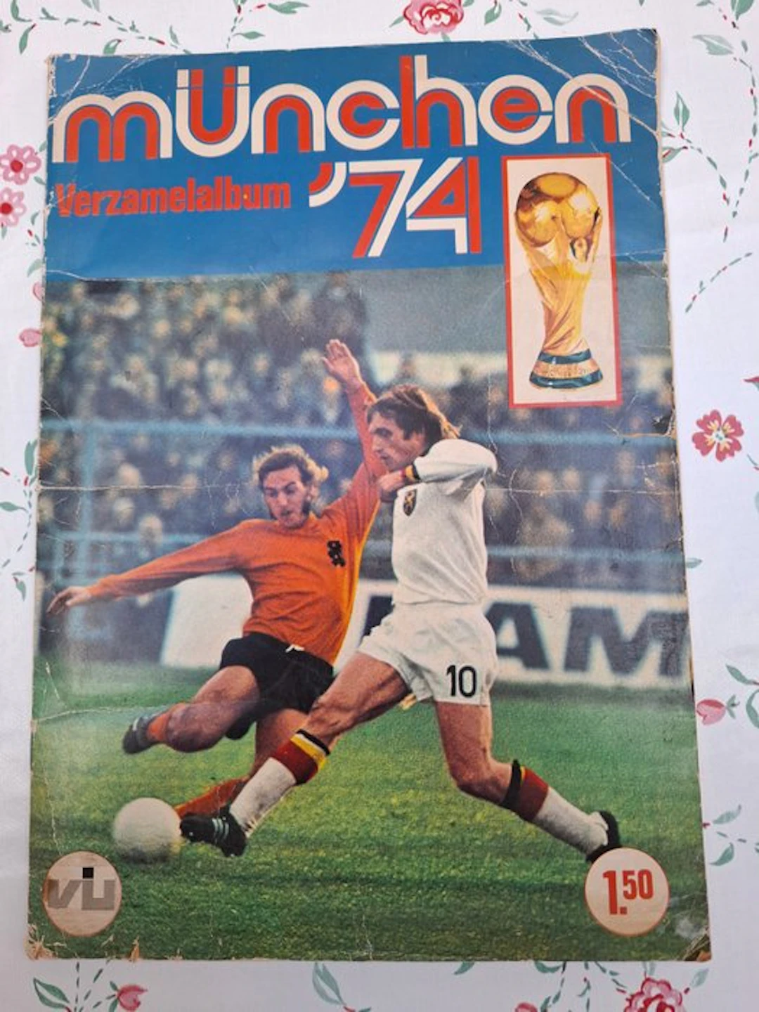 1974 Vanderhout World Cup Stickers - 1 Sticker album - Light Played (LP)
