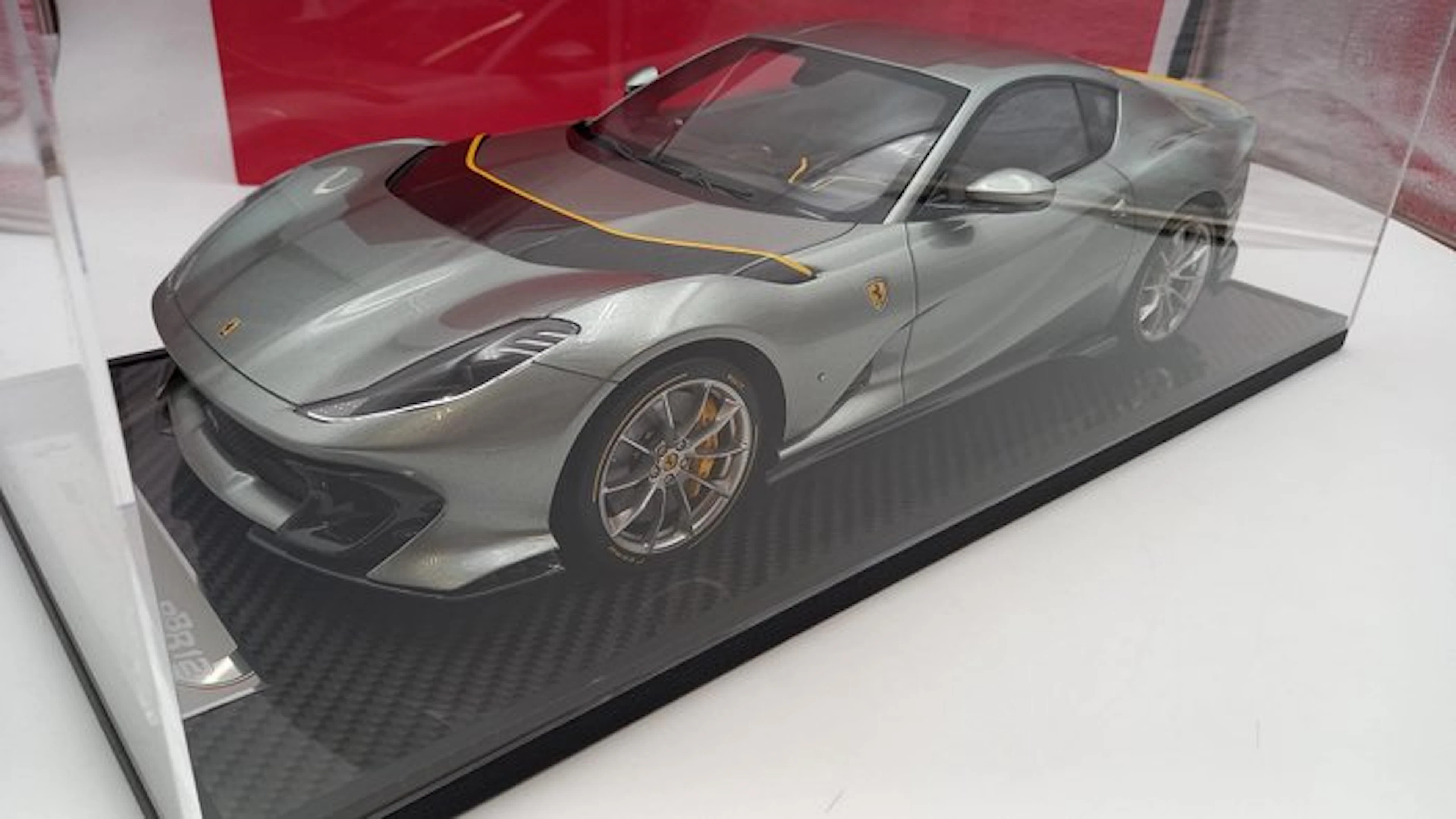 BBR 1:12 - Model car - Ferrari 812 Competizione, num. 11/49 - (cod.O1)
