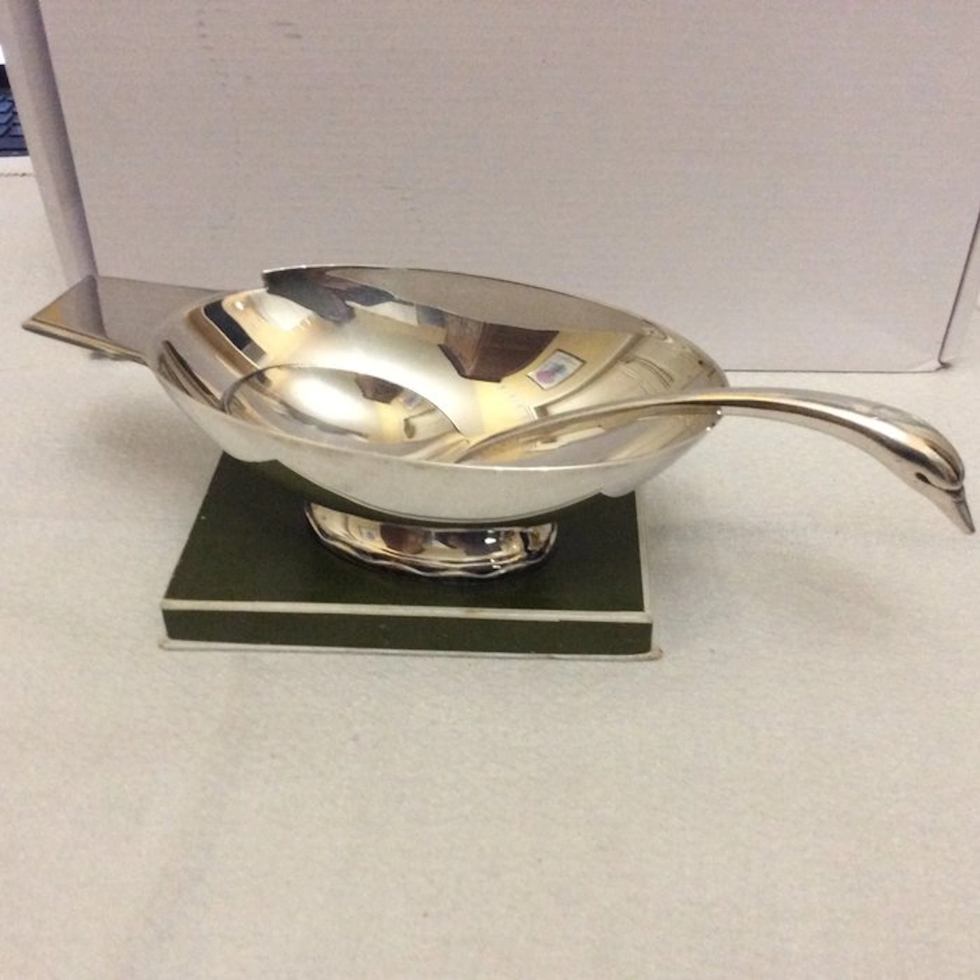 Christofle - Christian FJERDINGSTADT - Gravy boat - Swan sauceboat - Silver