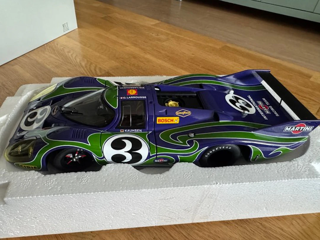 Autoart 1:18 - Model sports car - Porsche 917 LH - “Hippie” #3