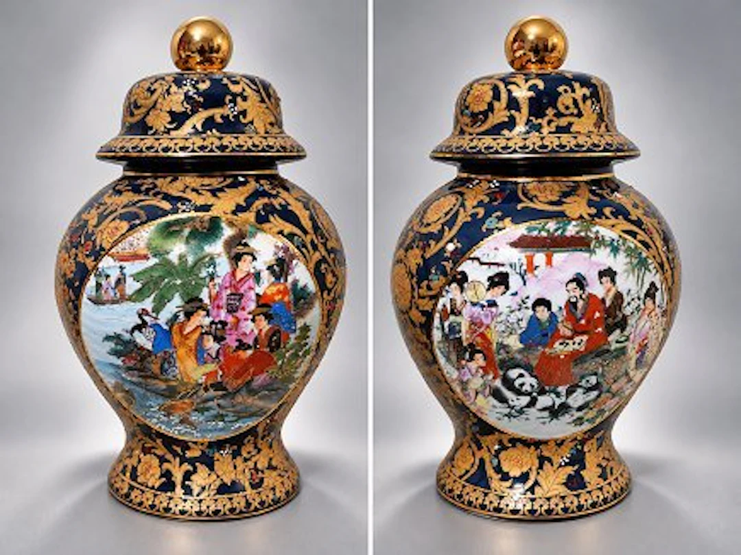 Vase (2) - Porcelain - lidded vases